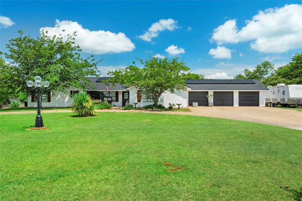 Whitney, Texas, 76692, United States, 4 Bedrooms Bedrooms, ,3 BathroomsBathrooms,Residential,For Sale,1890428