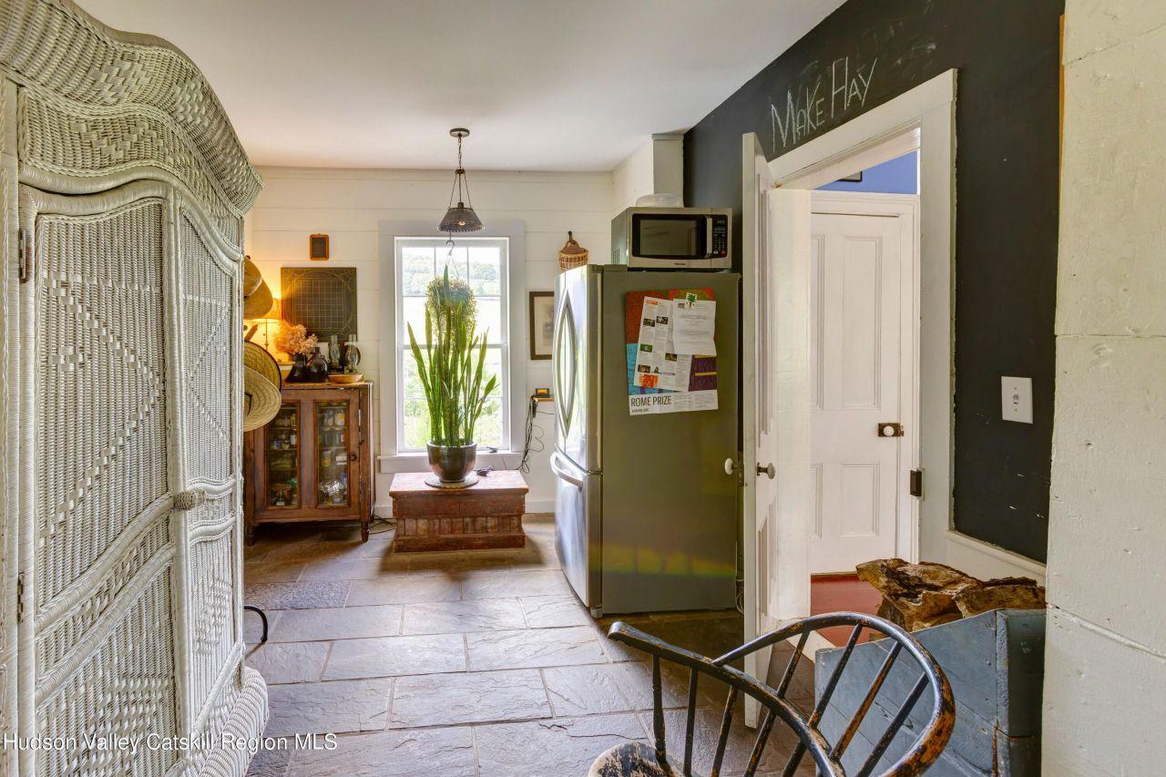 Bovina, New York, 13740, United States, 4 Bedrooms Bedrooms, ,2 BathroomsBathrooms,Residential,For Sale,1826483