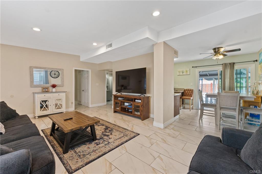 Rialto, California, 92376, United States, 4 Bedrooms Bedrooms, ,3 BathroomsBathrooms,Residential,For Sale,1983961