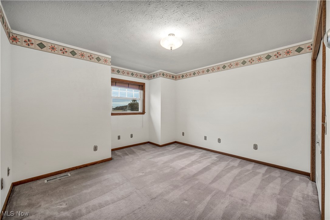 Lagrange, Ohio, 44050, United States, 3 Bedrooms Bedrooms, ,3 BathroomsBathrooms,Residential,For Sale,1988206