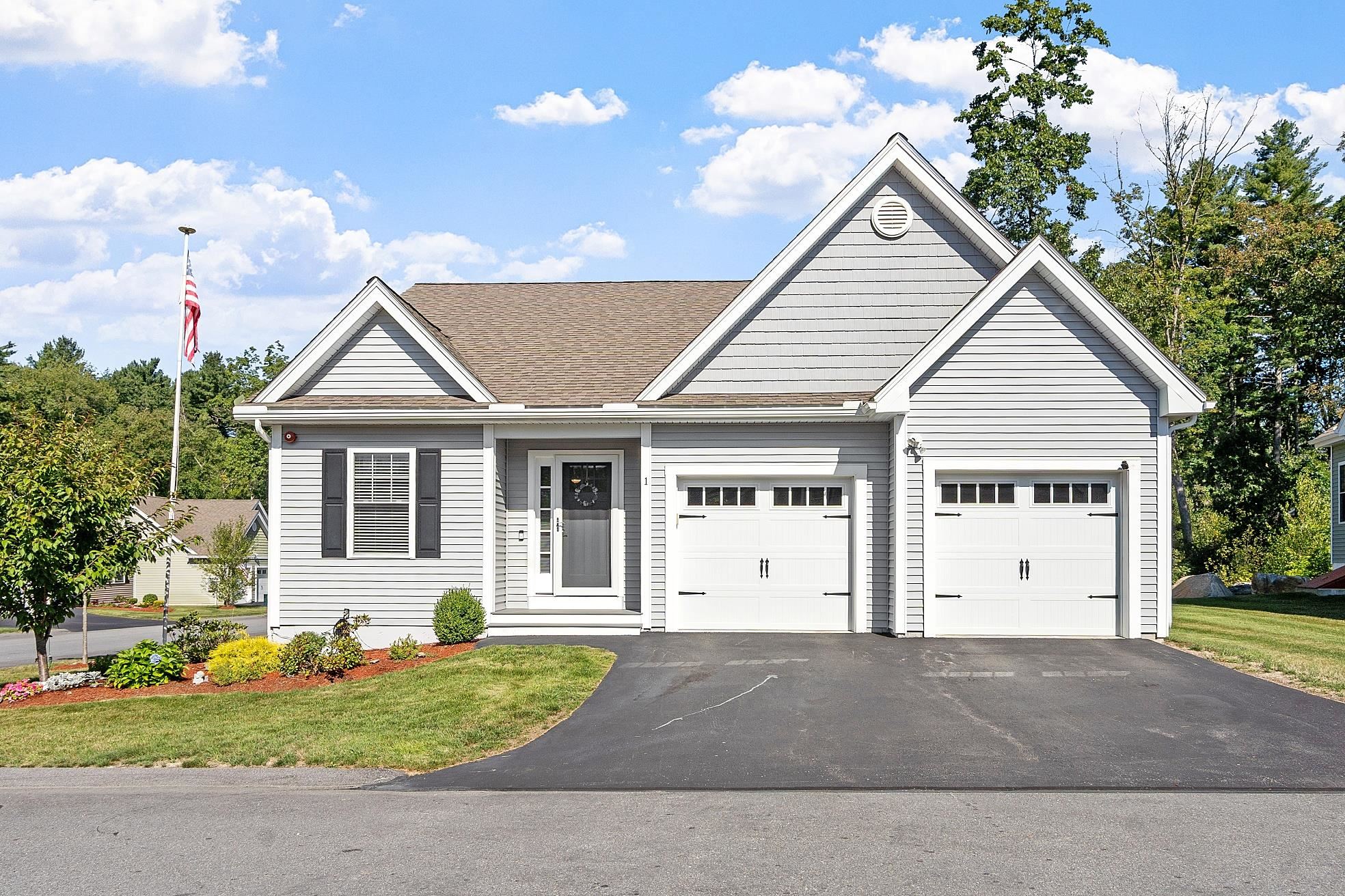 Pelham, New Hampshire, 03076, United States, 2 Bedrooms Bedrooms, ,2 BathroomsBathrooms,Residential,For Sale,1941586