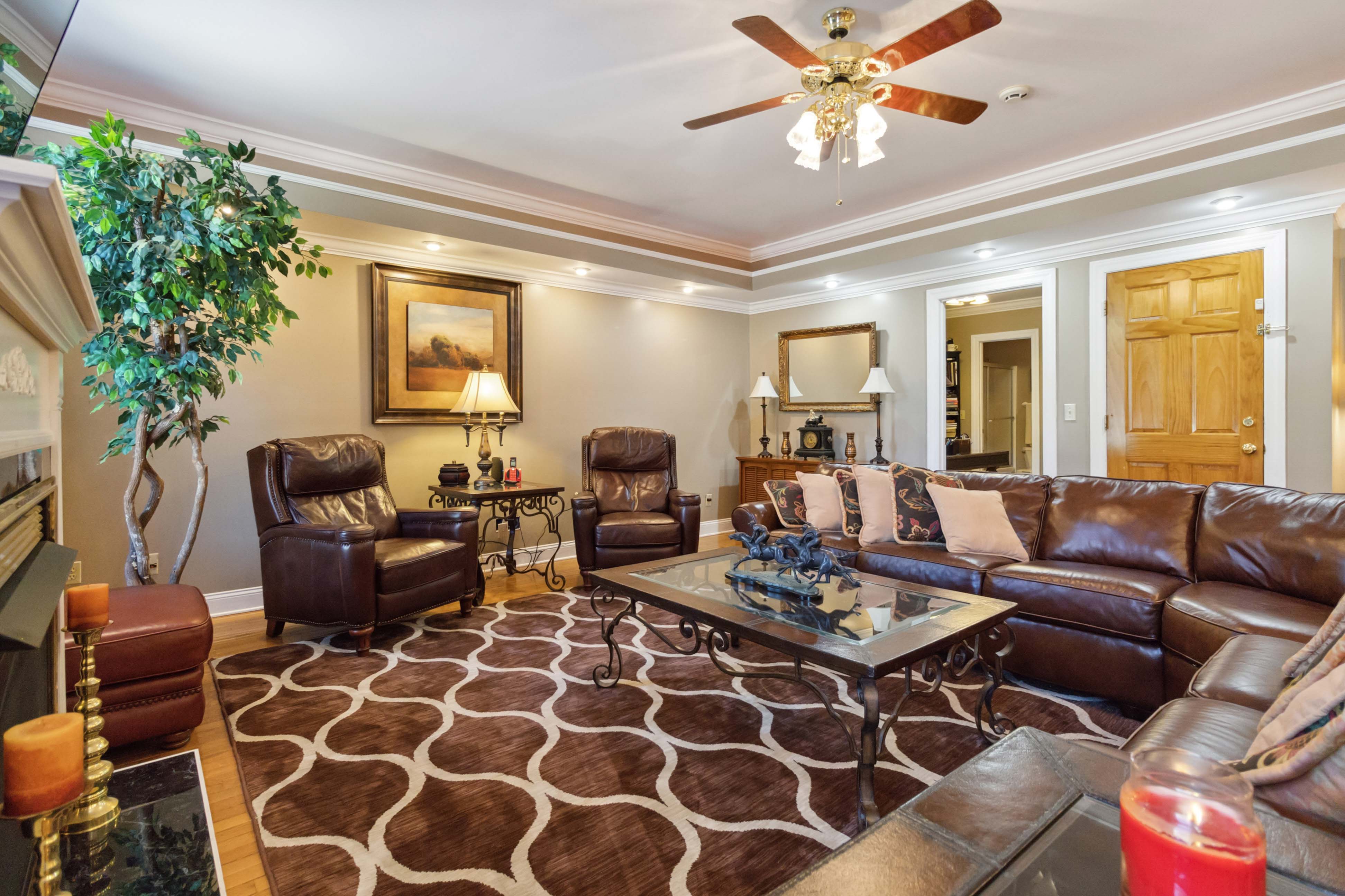 Corbin, Kentucky, 40701, United States, 10 Bedrooms Bedrooms, ,10 BathroomsBathrooms,Residential,For Sale,2045209