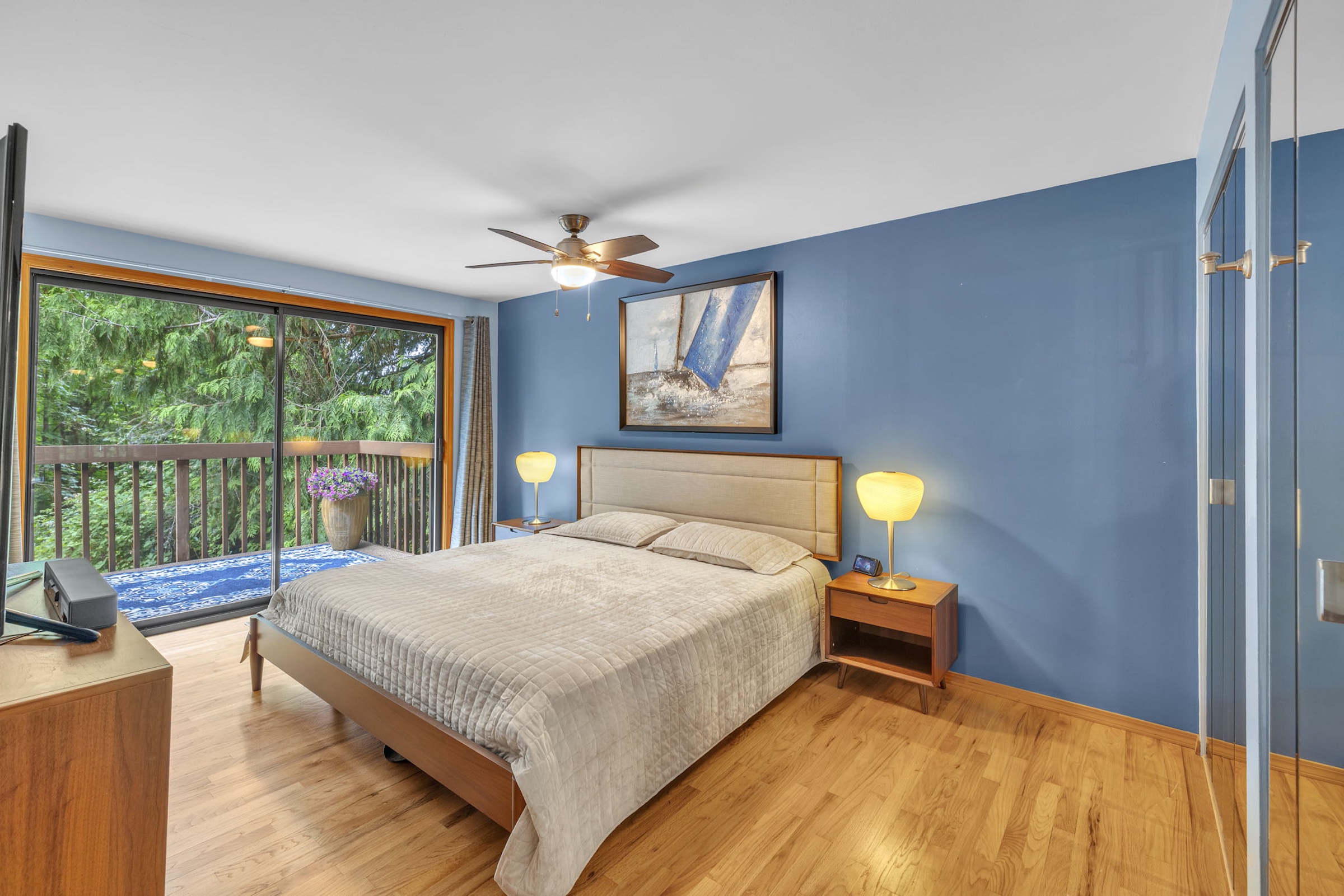  Mid-Century Gem on Serene Acreage - 物件實景