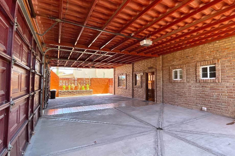 Guaymas, Sonora, 85506, Mexico, 4 Bedrooms Bedrooms, ,2 BathroomsBathrooms,Residential,For Sale,1918784