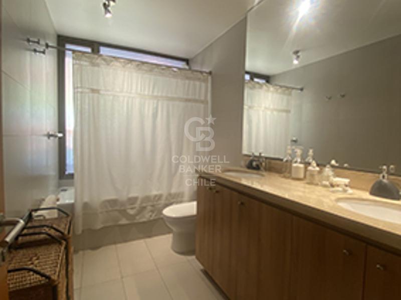 Lo Barnechea, Chile, 4 Bedrooms Bedrooms, ,3 BathroomsBathrooms,Residential,For Sale,1963755