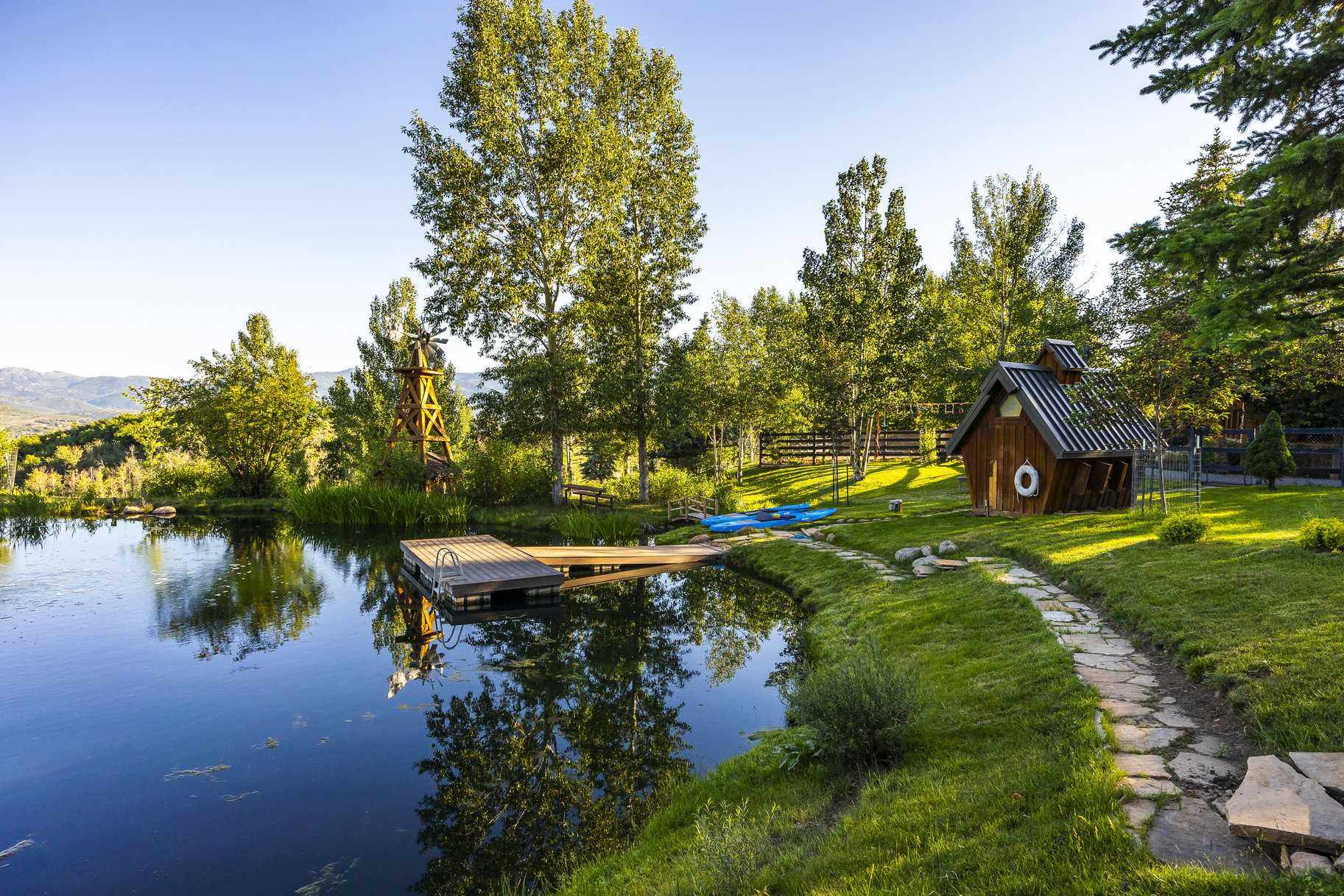  A RARE MODERN MOUNTAIN ESTATE WITH AN EXTRAORDINARY EQUESTRIAN FACILITY - 物件實景