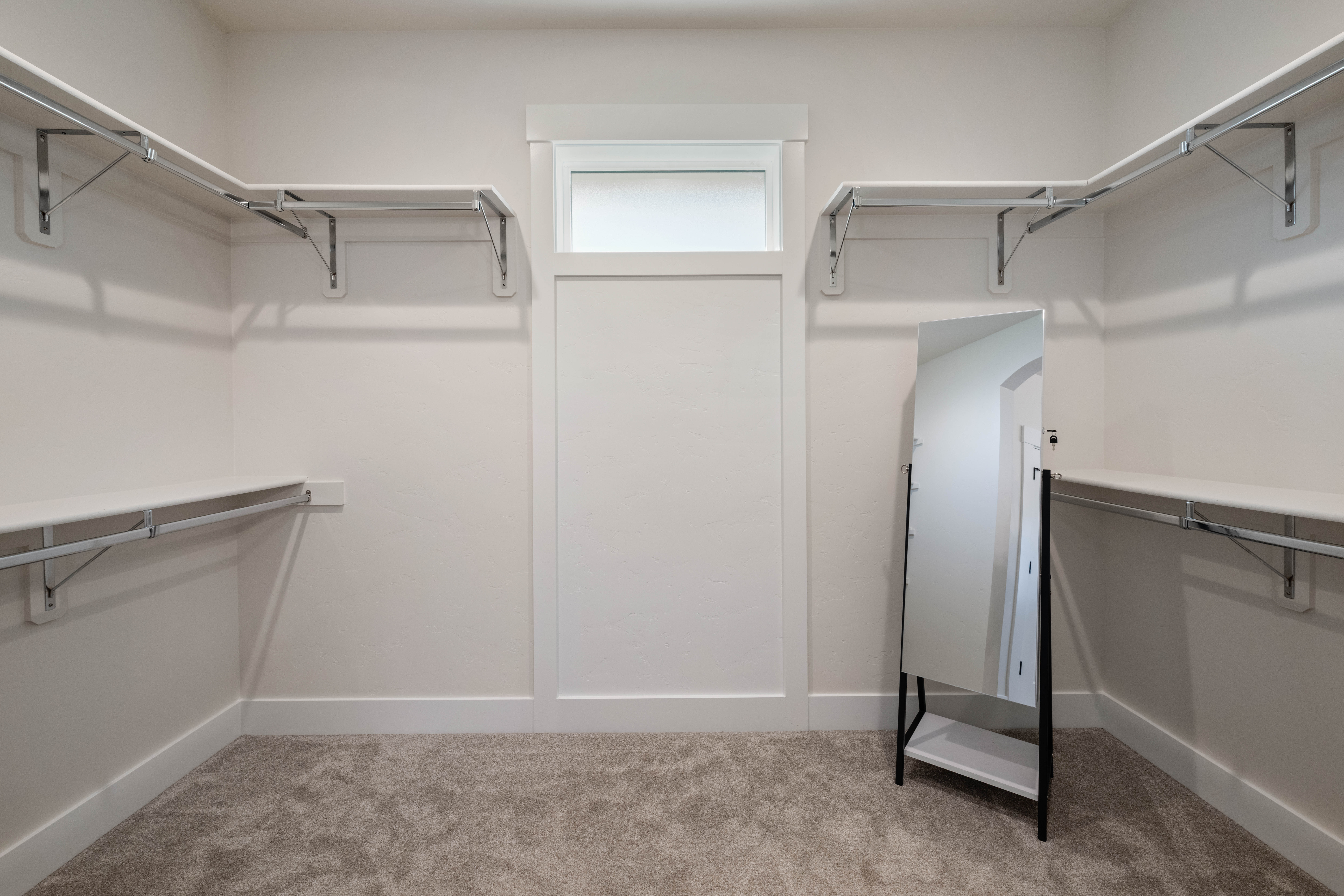  Custom Blinds, Gutters, Home Warranty +MORE - 物件實景