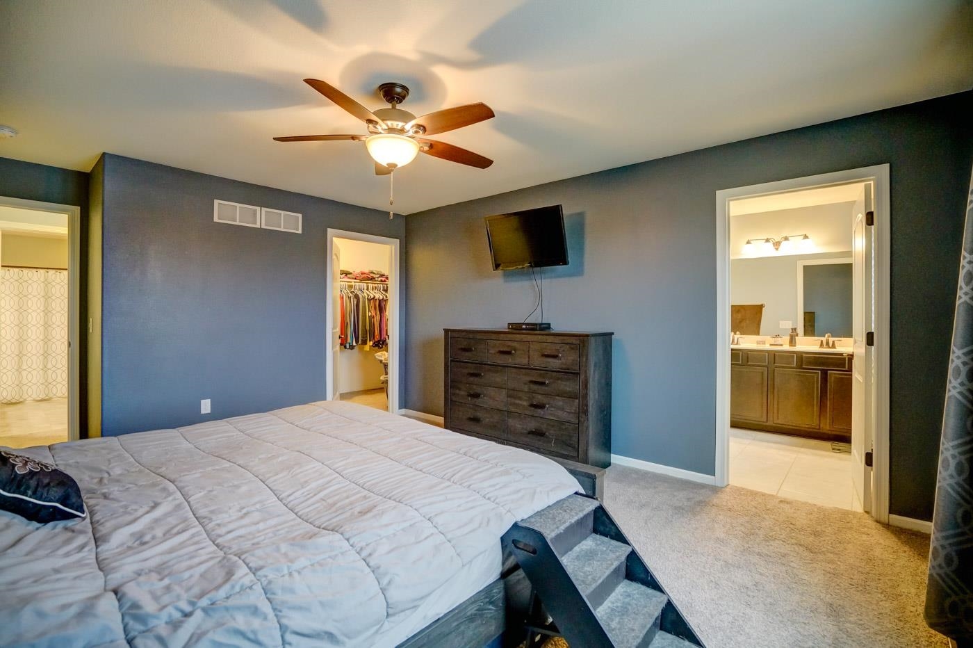 Fort Atkinson, Wisconsin, 53538, United States, 3 Bedrooms Bedrooms, ,4 BathroomsBathrooms,Residential,For Sale,1977230