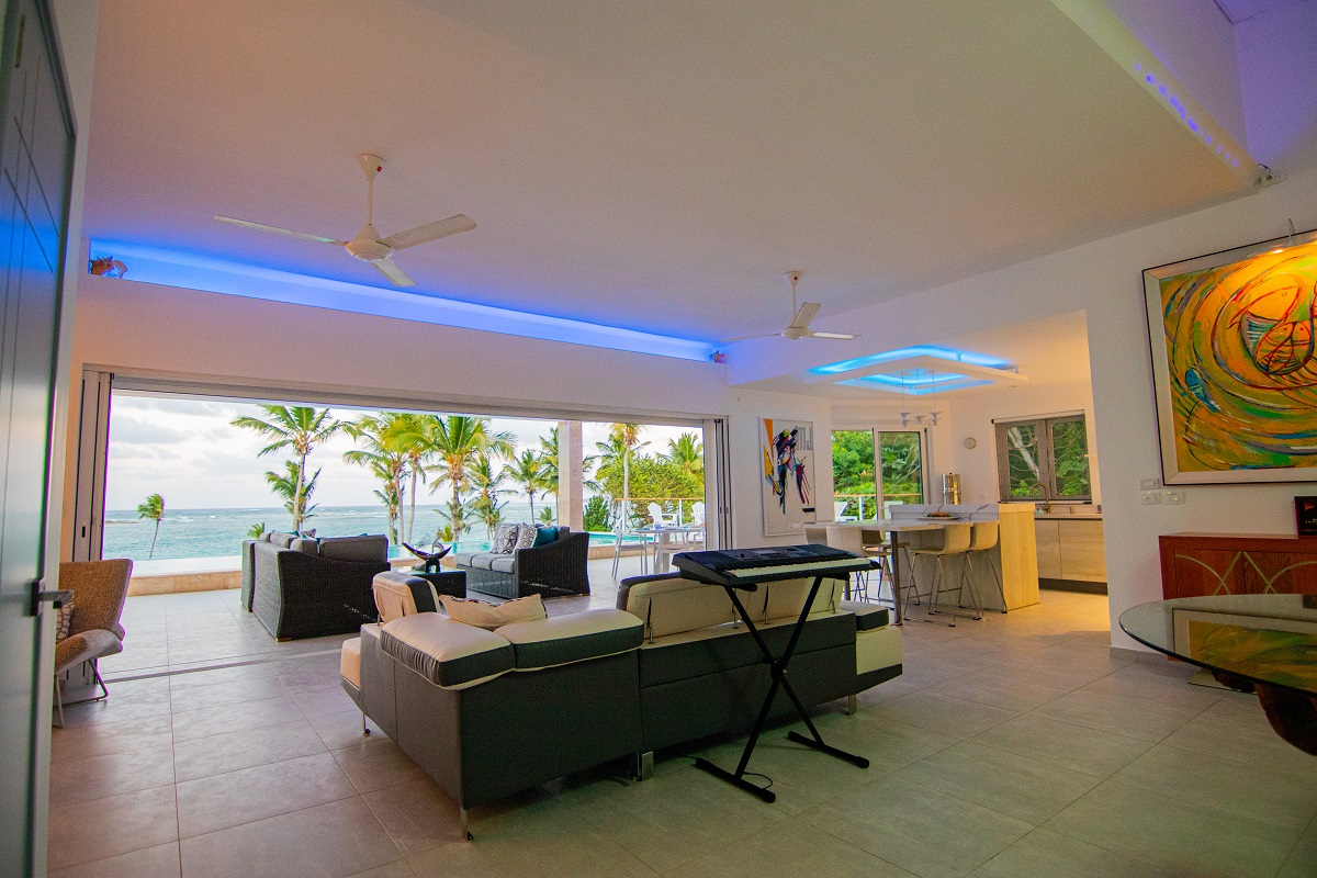 NEW PRICE Captivating 4-Bedroom Ocean front Samana, Samana, DO, 4 Bedrooms Bedrooms, ,4 BathroomsBathrooms,Residential,For Sale,NEW PRICE Captivating 4-Bedroom Ocean front Samana,1080456