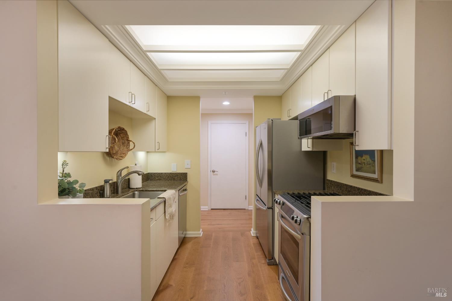 San Rafael, California, 94903, United States, 2 Bedrooms Bedrooms, ,2 BathroomsBathrooms,Residential,For Sale,1987659