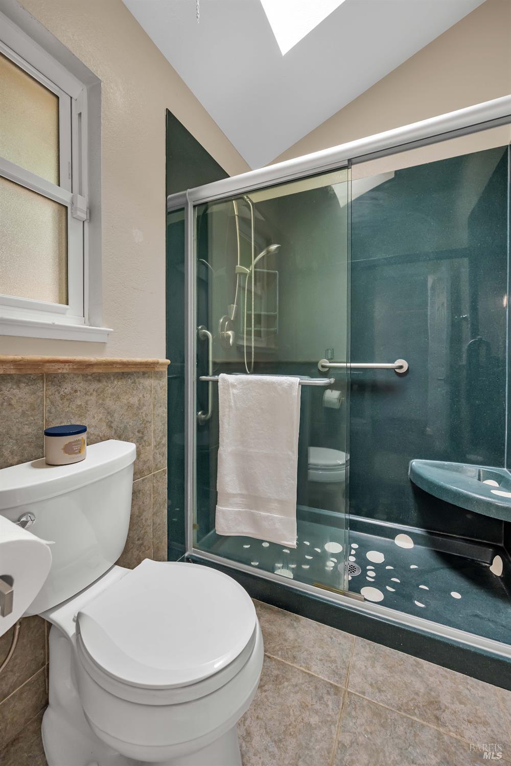 Vallejo, California, 94591, United States, 3 Bedrooms Bedrooms, ,2 BathroomsBathrooms,Residential,For Sale,2006262