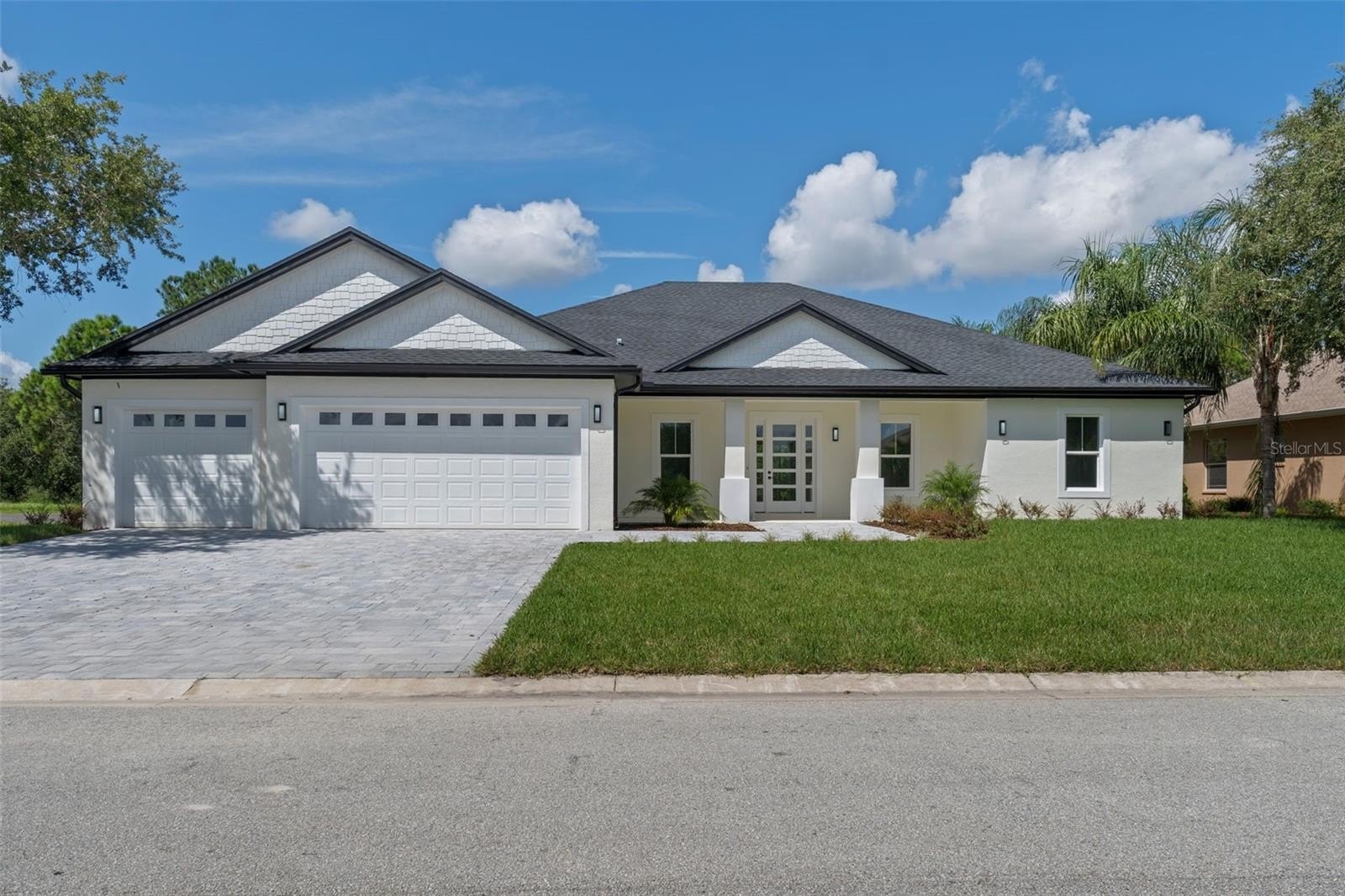 WINTER HAVEN, Florida, 33884, United States, 3 Bedrooms Bedrooms, ,3 BathroomsBathrooms,Residential,For Sale,1976731