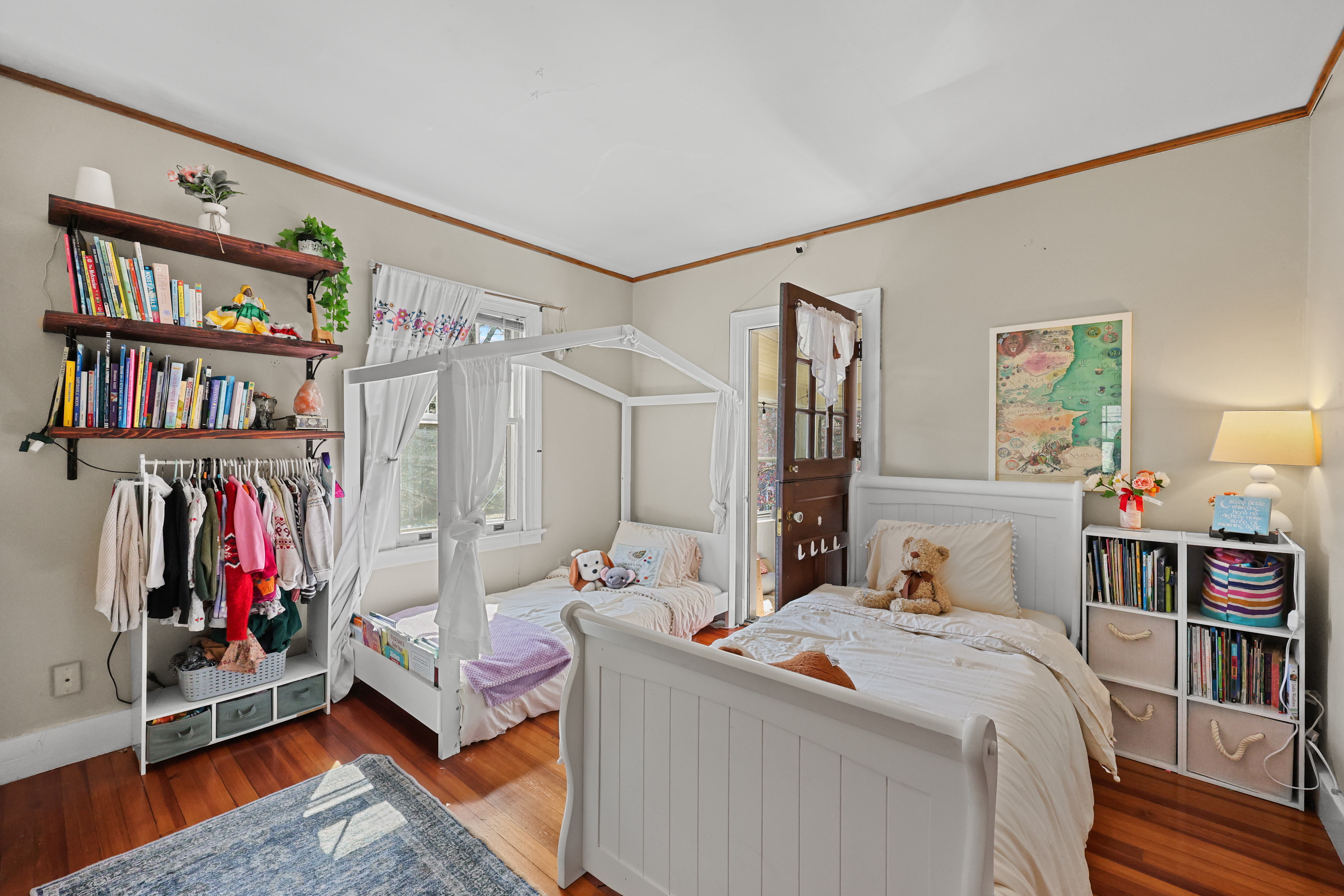  1720 Whitney Avenue - 物件實景