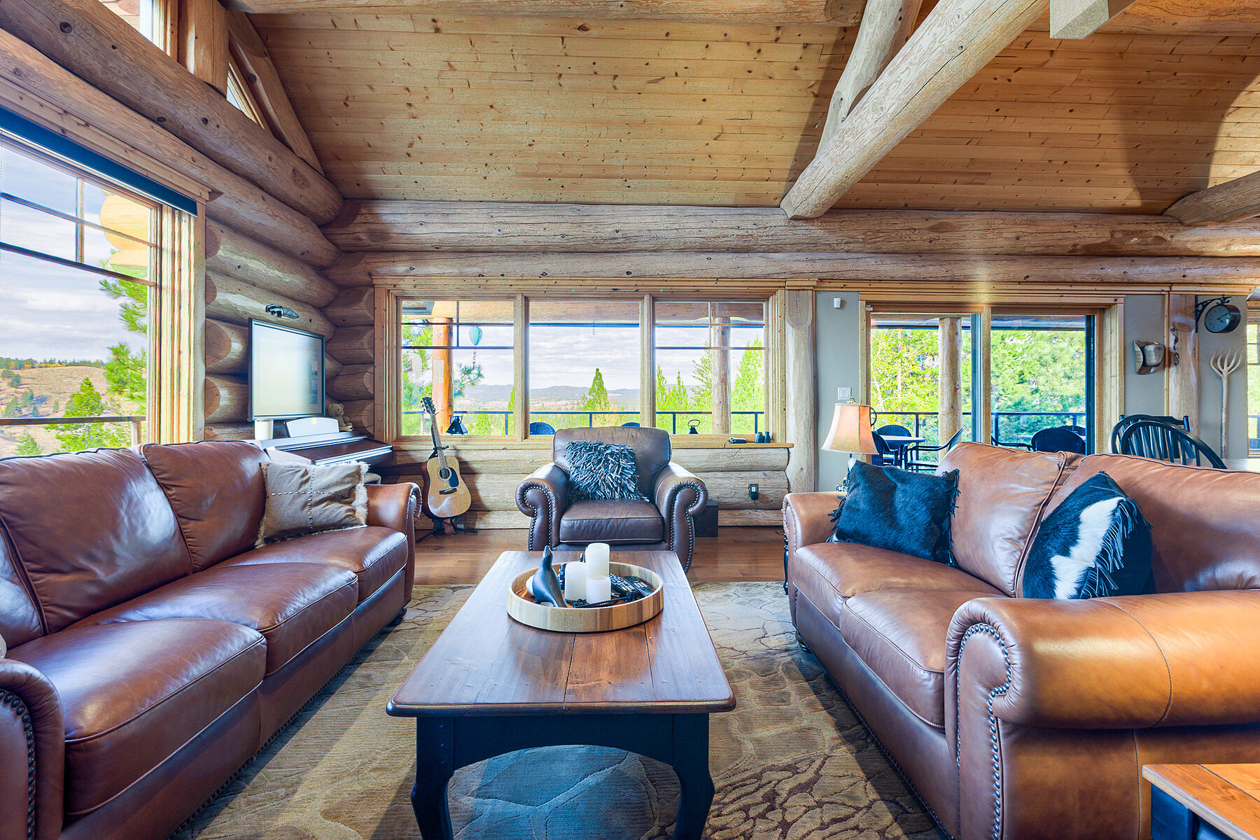  Custom Log Home - 物件實景
