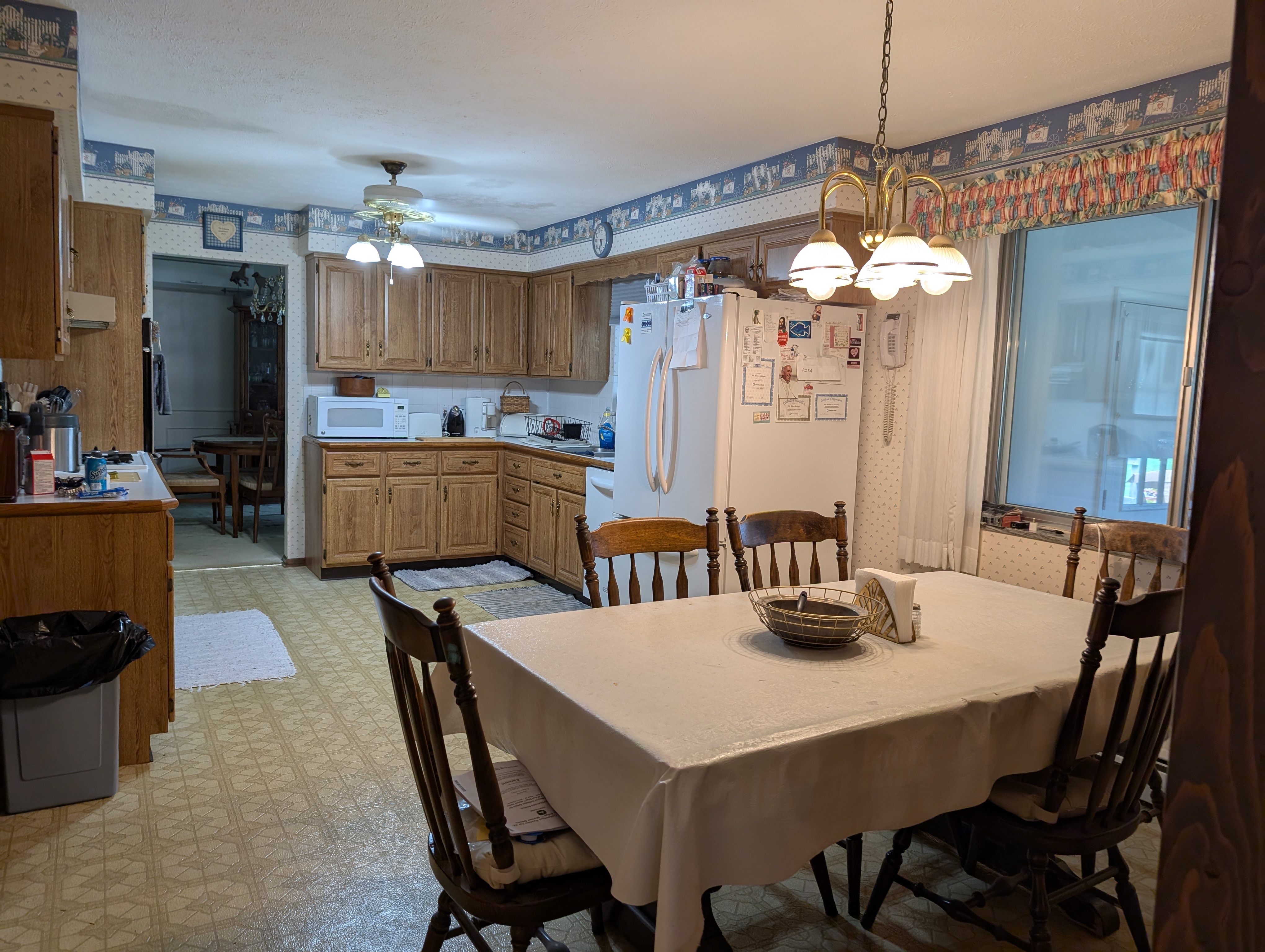 Westlake, Ohio, 44145, United States, 5 Bedrooms Bedrooms, ,3 BathroomsBathrooms,Residential,For Sale,1975327