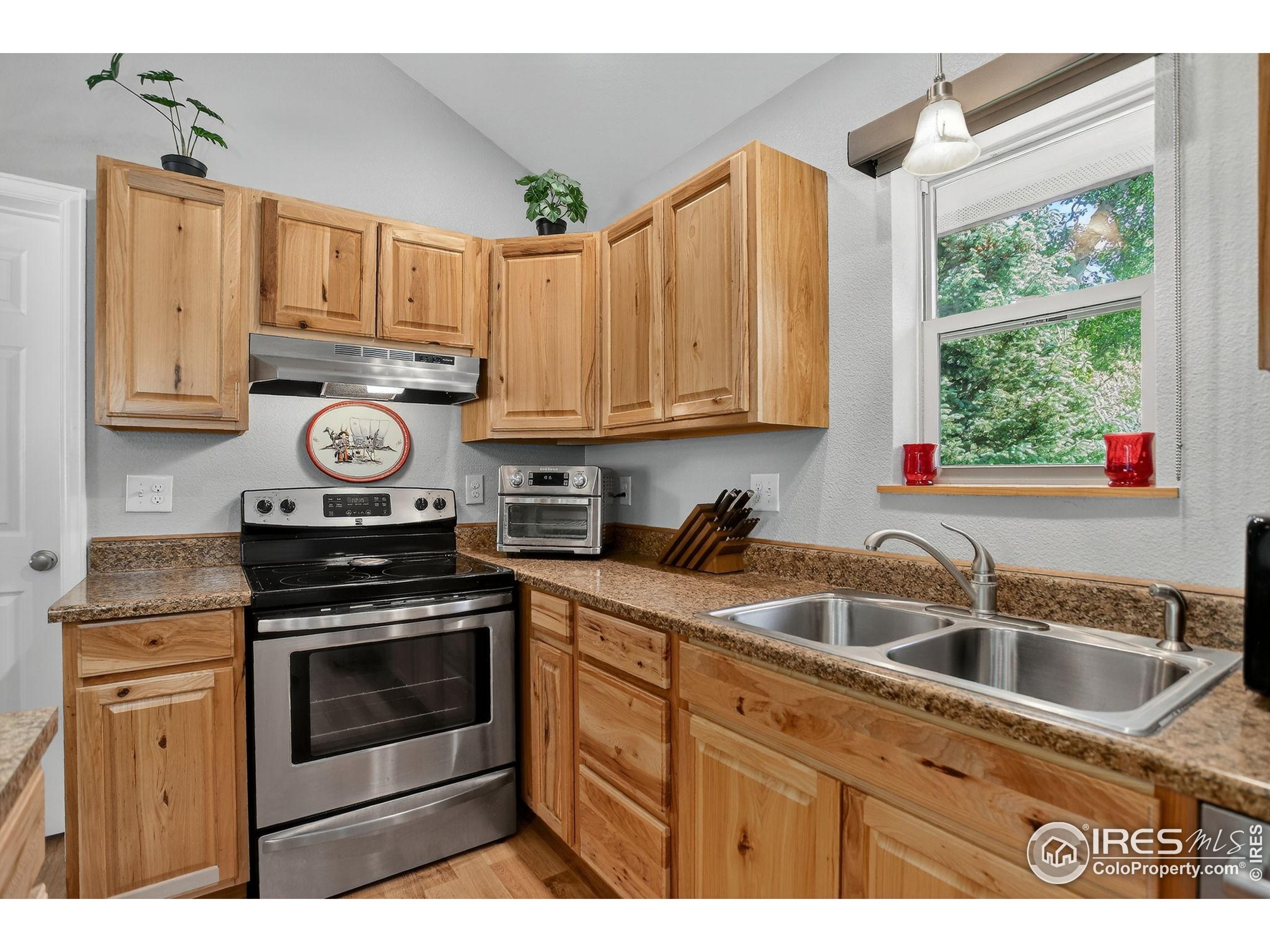 Black Hawk, Colorado, 80422, United States, 2 Bedrooms Bedrooms, ,1 BathroomBathrooms,Residential,For Sale,1885180