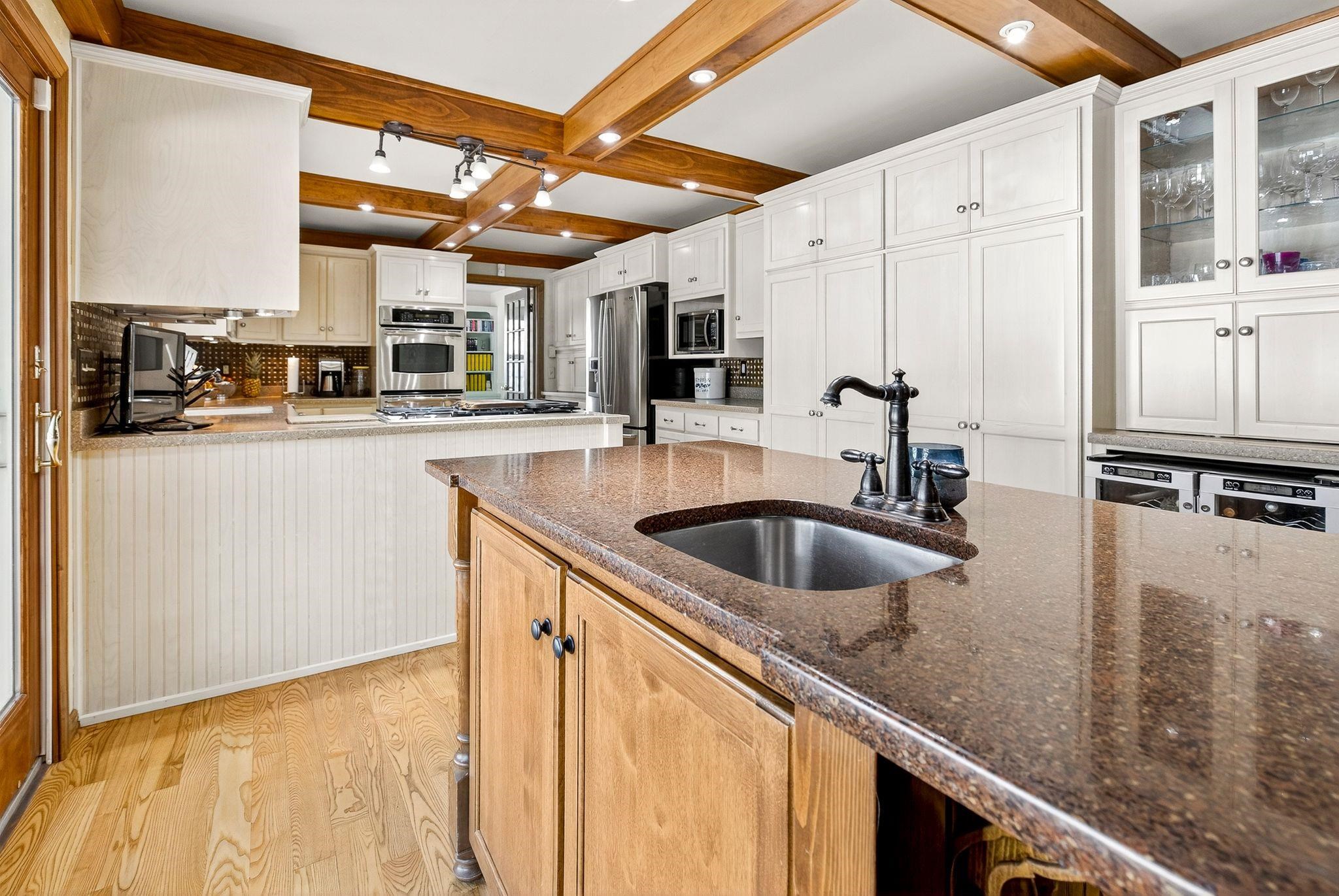 Hortonville, Wisconsin, 54944-9435, United States, 5 Bedrooms Bedrooms, ,4 BathroomsBathrooms,Residential,For Sale,1977478