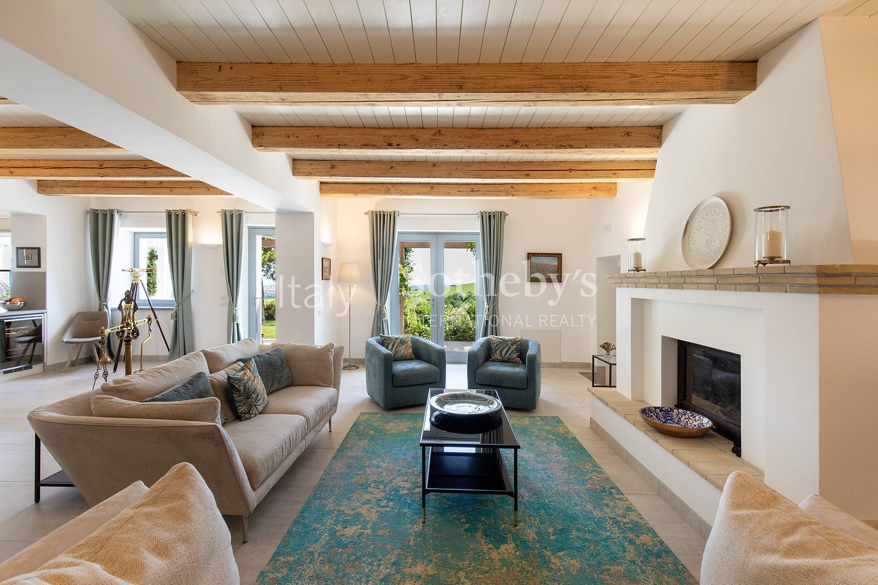  Elegant Restored Farmhouse with Panoramic Views - 物件實景