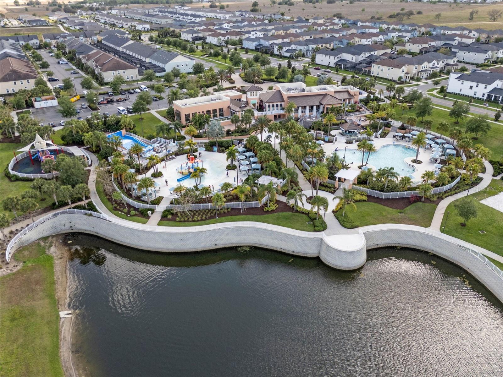 KISSIMMEE, Florida, 34747, United States, 7 Bedrooms Bedrooms, ,6 BathroomsBathrooms,Residential,For Sale,1938279