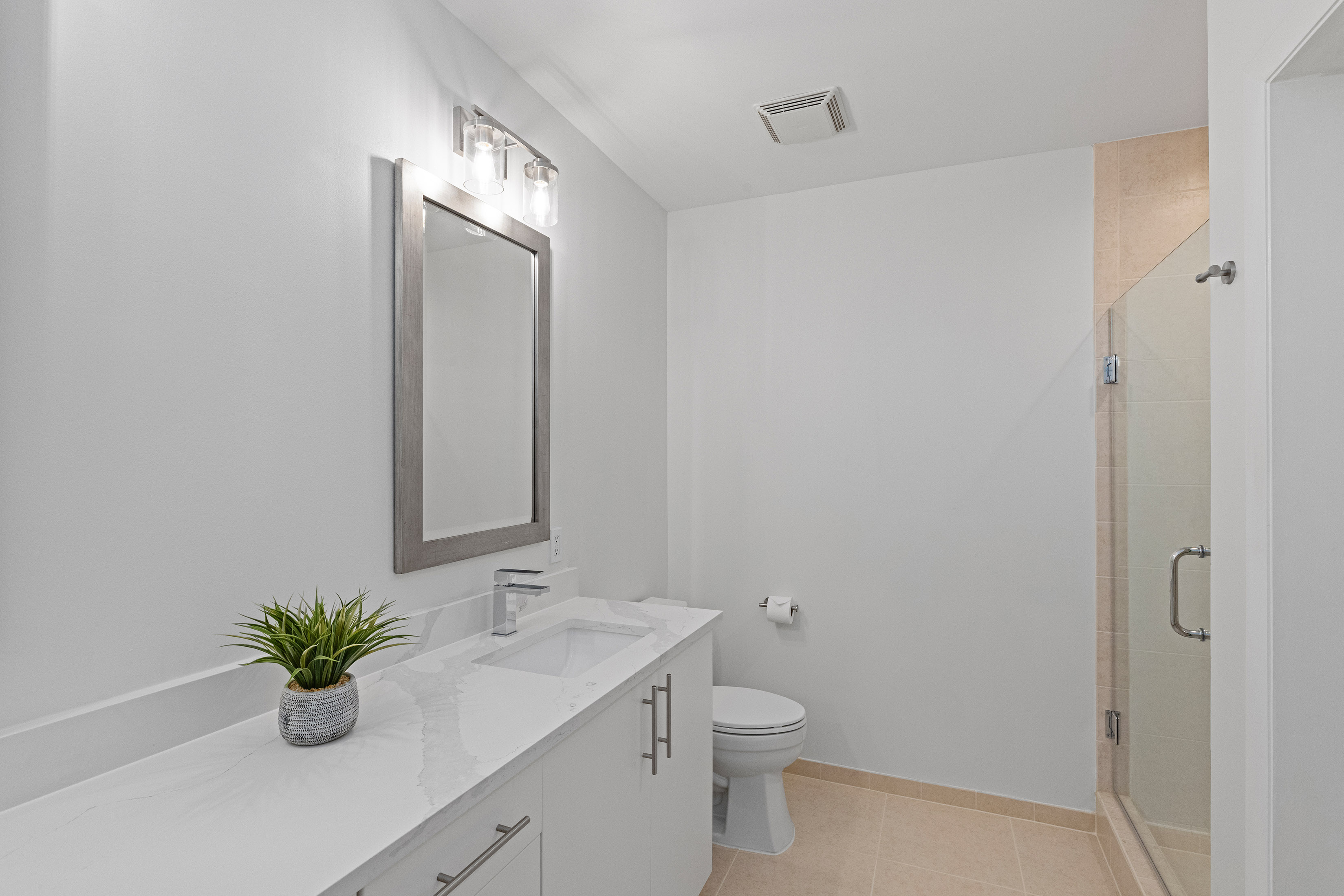  Exceptional Condo Offer Offers an Array of Amenities in a Prime Location - 物件實景