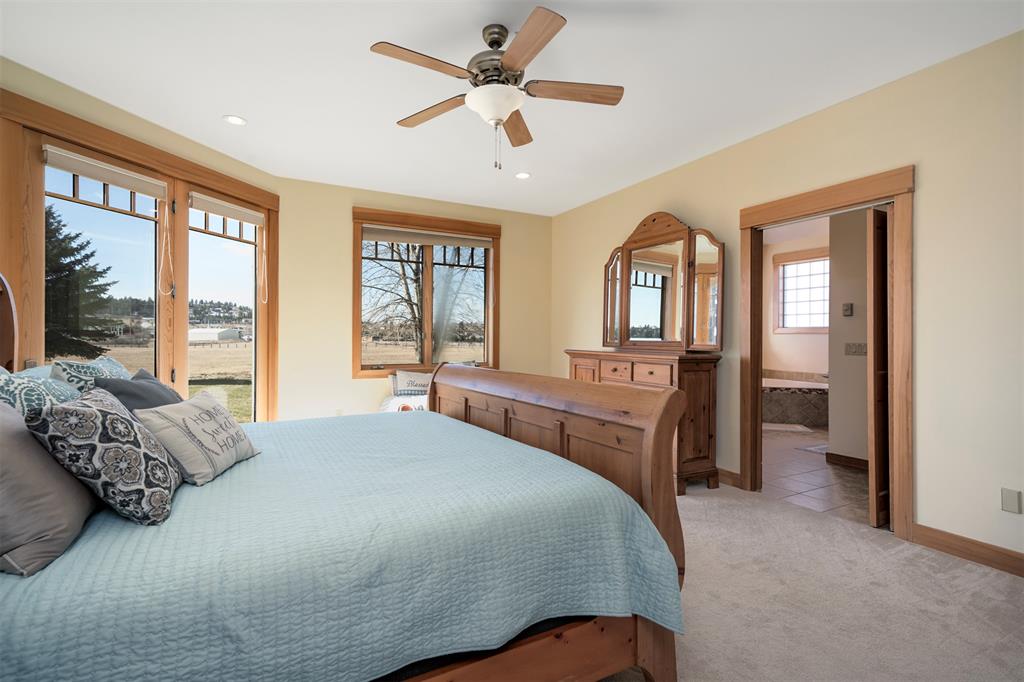 Polson, Montana, 59860, United States, 4 Bedrooms Bedrooms, ,4 BathroomsBathrooms,Residential,For Sale,1930633