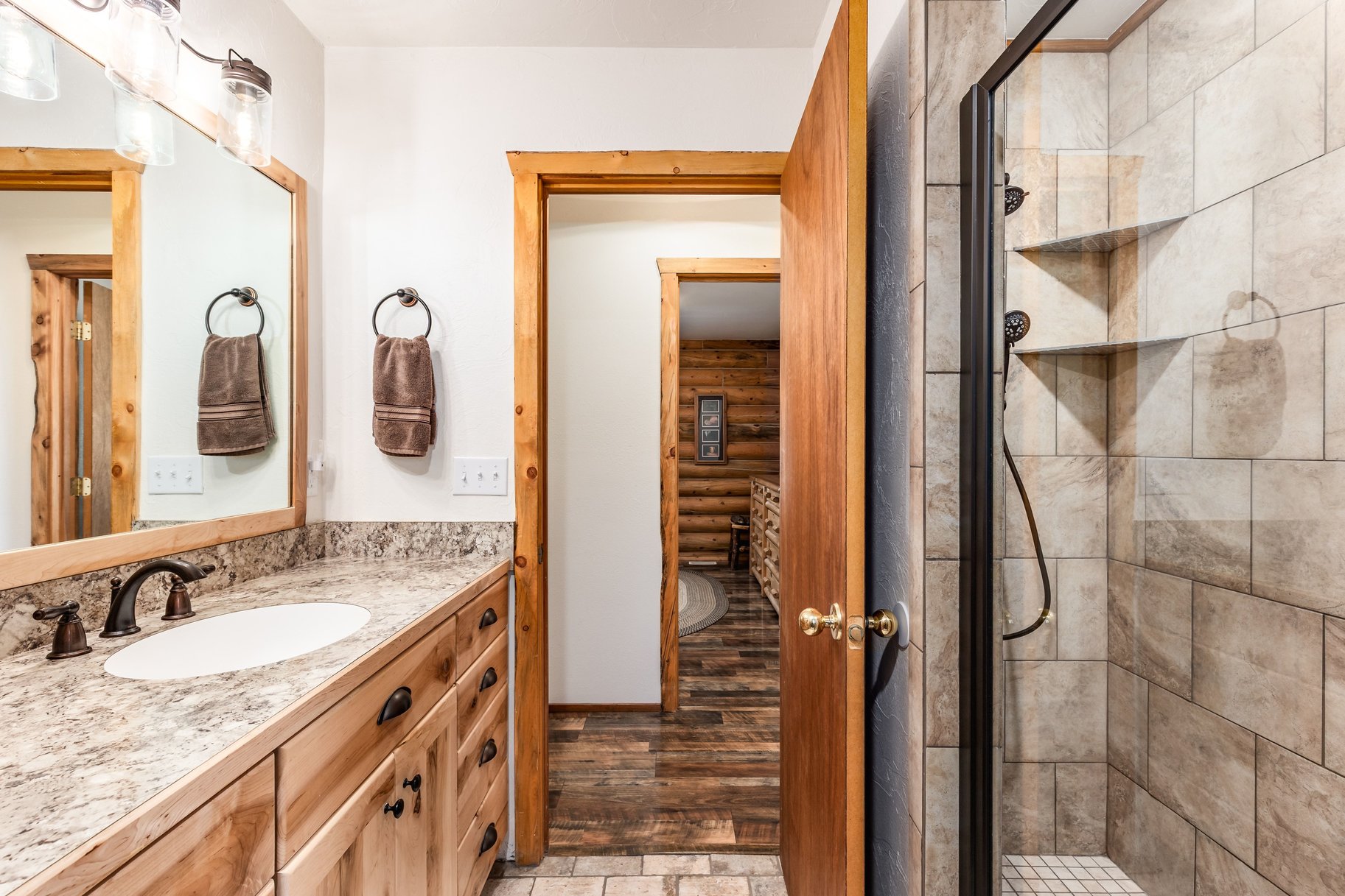  The Kind of Cabin Nobody Wants to Leave — For Sale in Fruitland, Utah - 物件實景