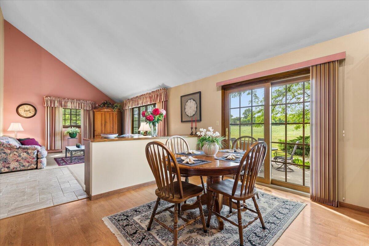 West Bend, Wisconsin, 53095, United States, 3 Bedrooms Bedrooms, ,2 BathroomsBathrooms,Residential,For Sale,1917208