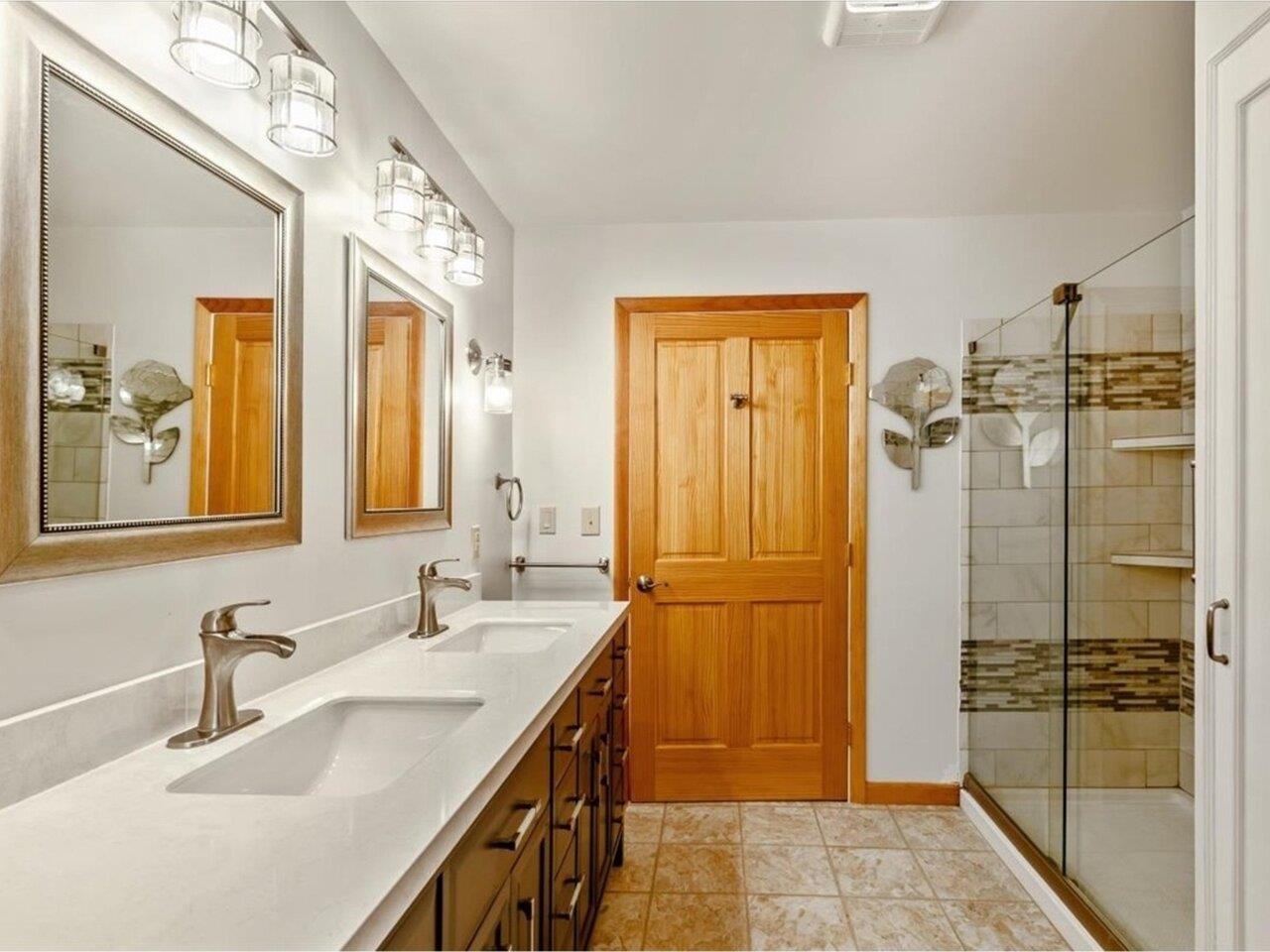 St. Albans Town, Vermont, 05478, United States, 4 Bedrooms Bedrooms, ,3 BathroomsBathrooms,Residential,For Sale,1970422