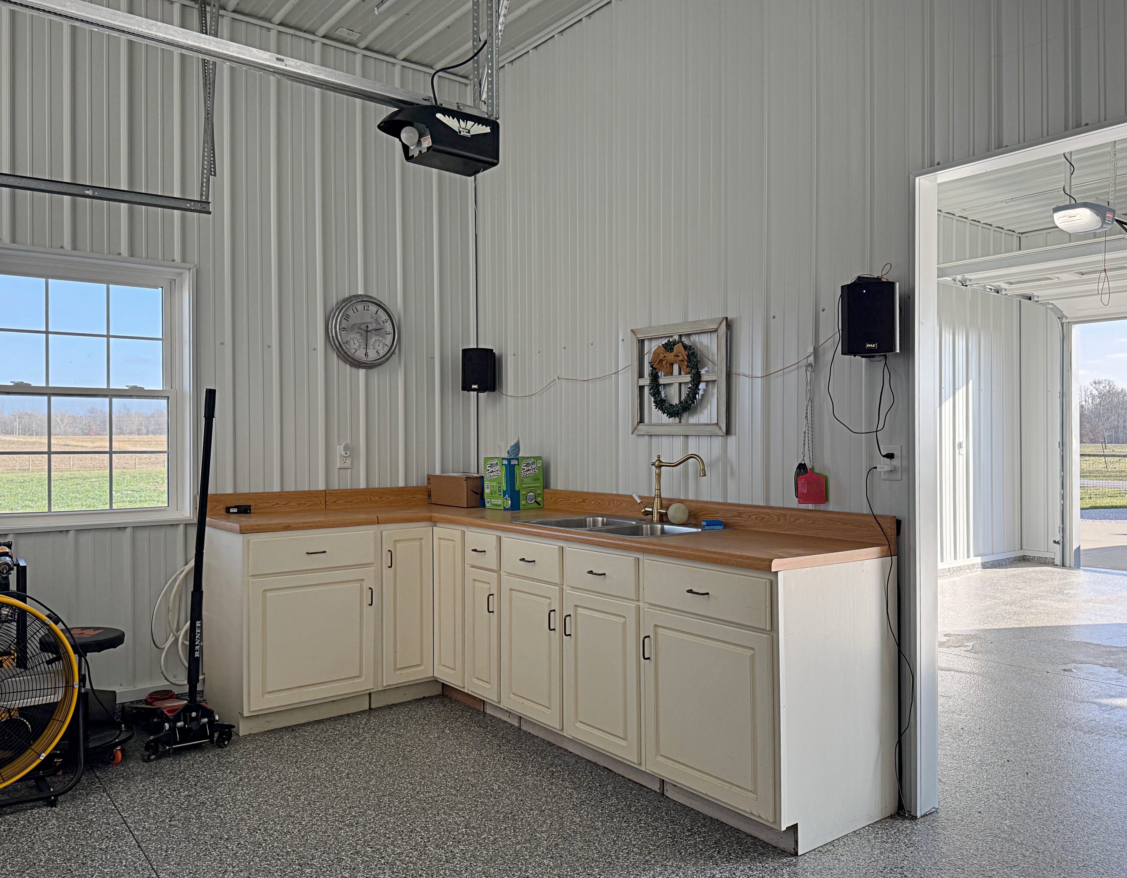 Loogootee, Indiana, 47553, United States, 4 Bedrooms Bedrooms, ,3 BathroomsBathrooms,Residential,For Sale,2005649