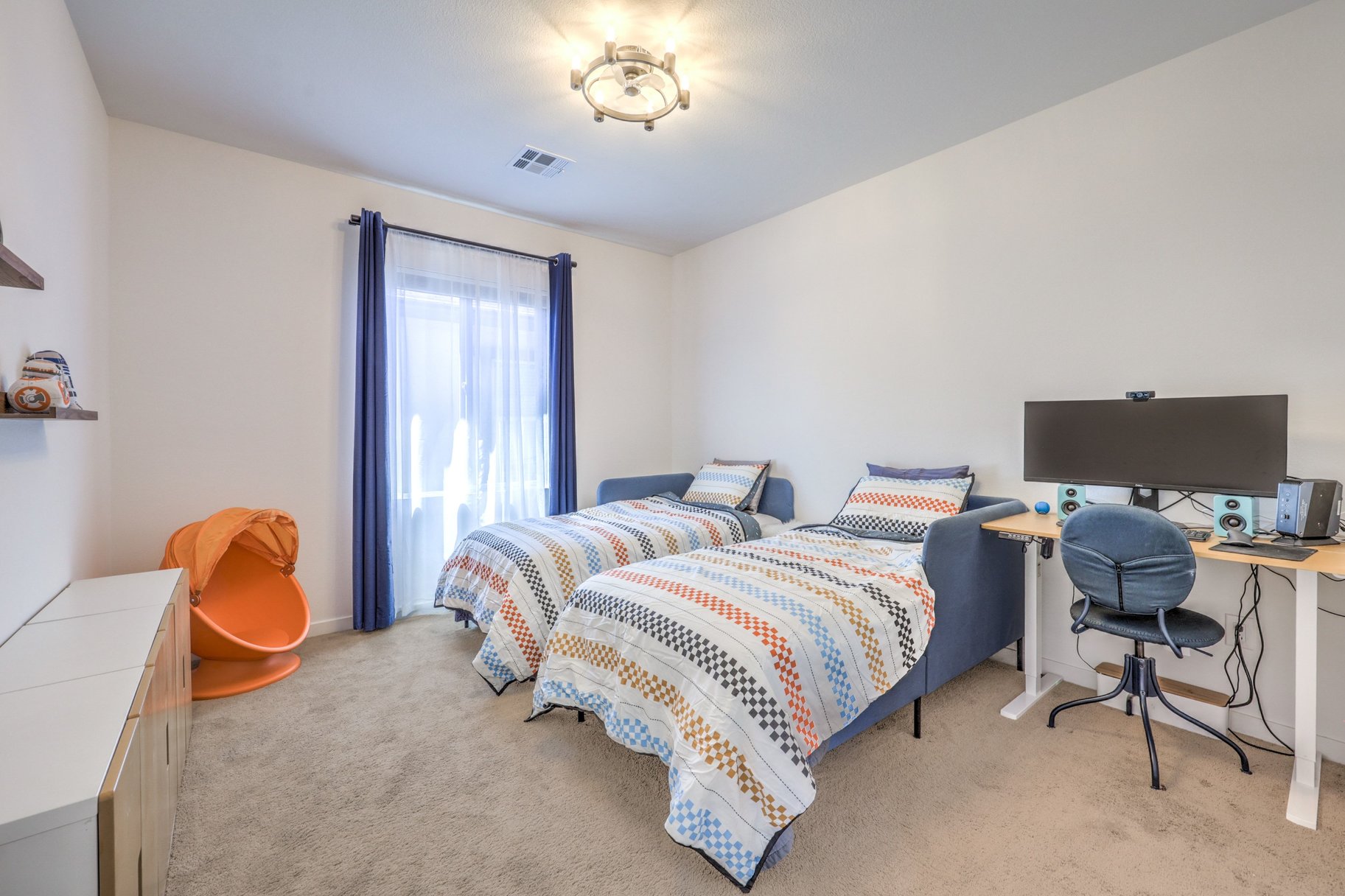  Beautifully Upgraded 2-Story Home in a Gated Community in Summerlin West - 物件實景