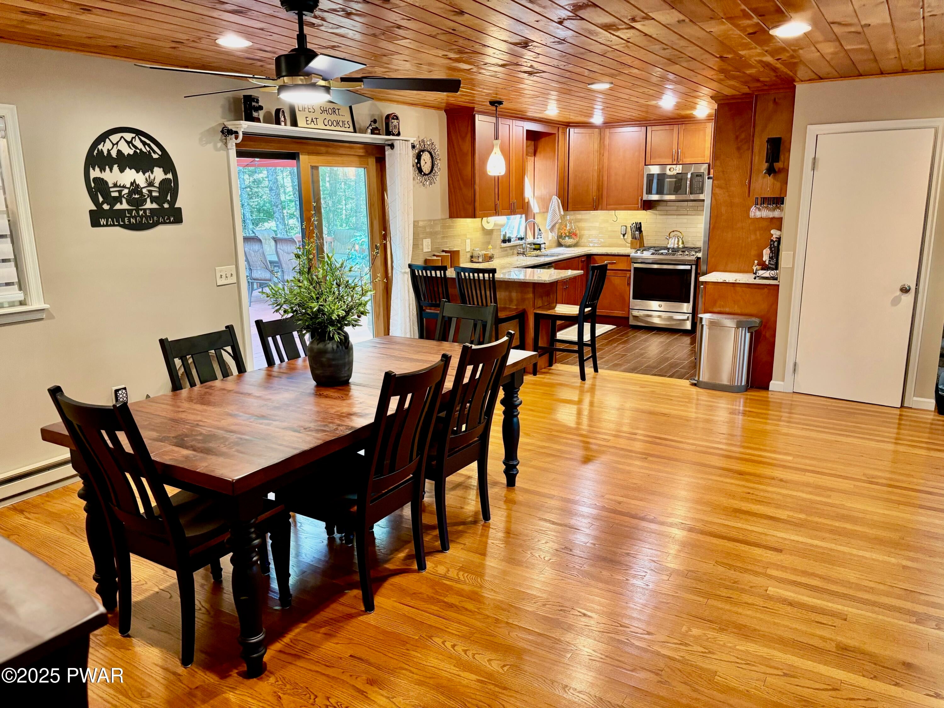 Greentown, Pennsylvania, 18426, United States, 4 Bedrooms Bedrooms, ,3 BathroomsBathrooms,Residential,For Sale,1927950