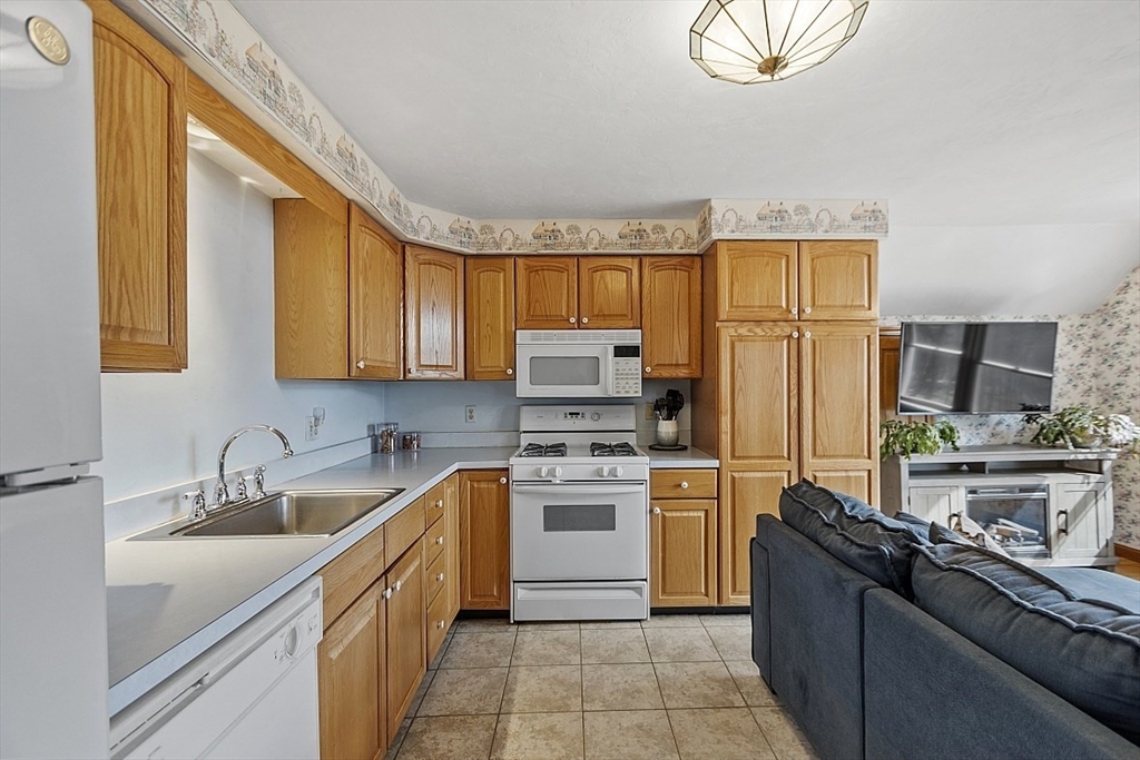 116 Island Rd, Lunenburg, Massachusetts, 01462, United States, 5 Bedrooms Bedrooms, ,4 BathroomsBathrooms,Residential,For Sale,116 Island Rd,1486813