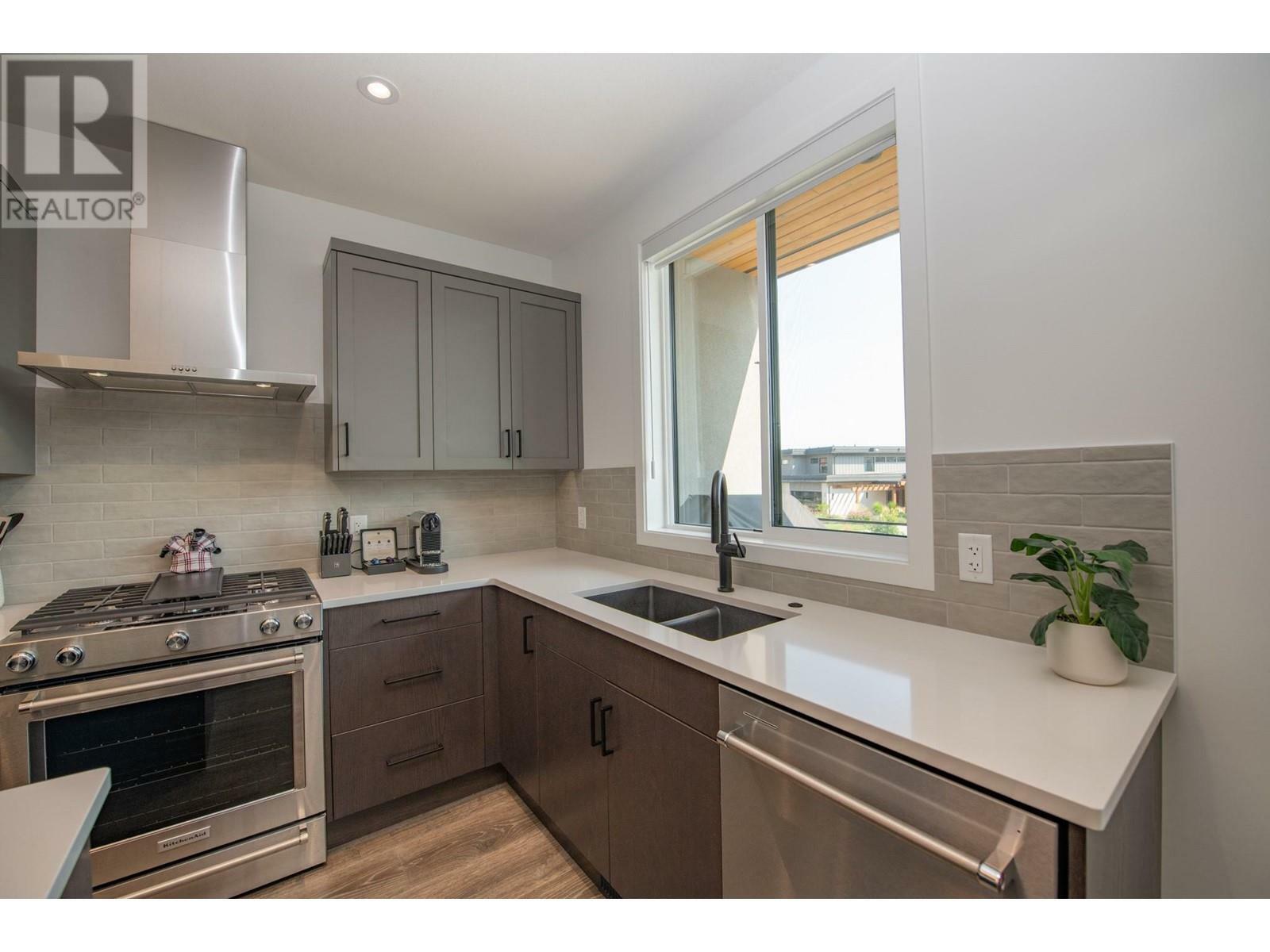 VERNON, British Columbia, V1H 0A5, CA, 4 Bedrooms Bedrooms, ,3 BathroomsBathrooms,Residential,For Sale,1839101