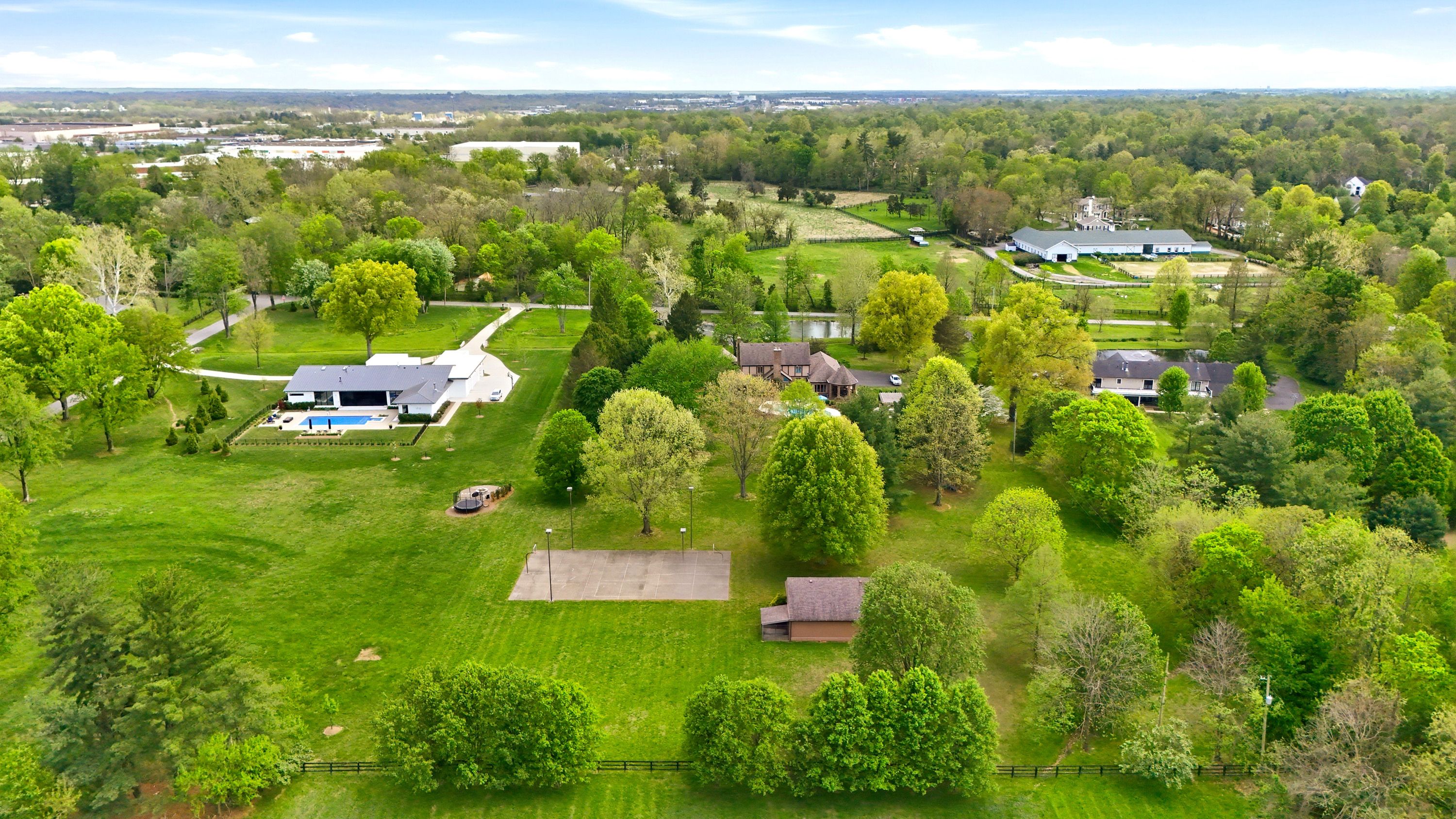  12409 Lucas Lane, Anchorage, KY 40223 - 物件實景