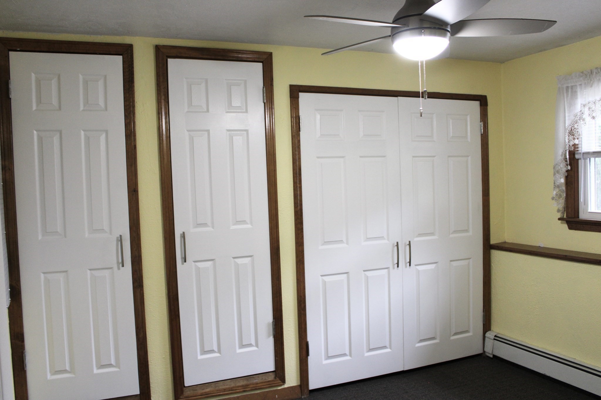 Woburn, Massachusetts, 01801, United States, 4 Bedrooms Bedrooms, ,2 BathroomsBathrooms,Residential,For Sale,1979204