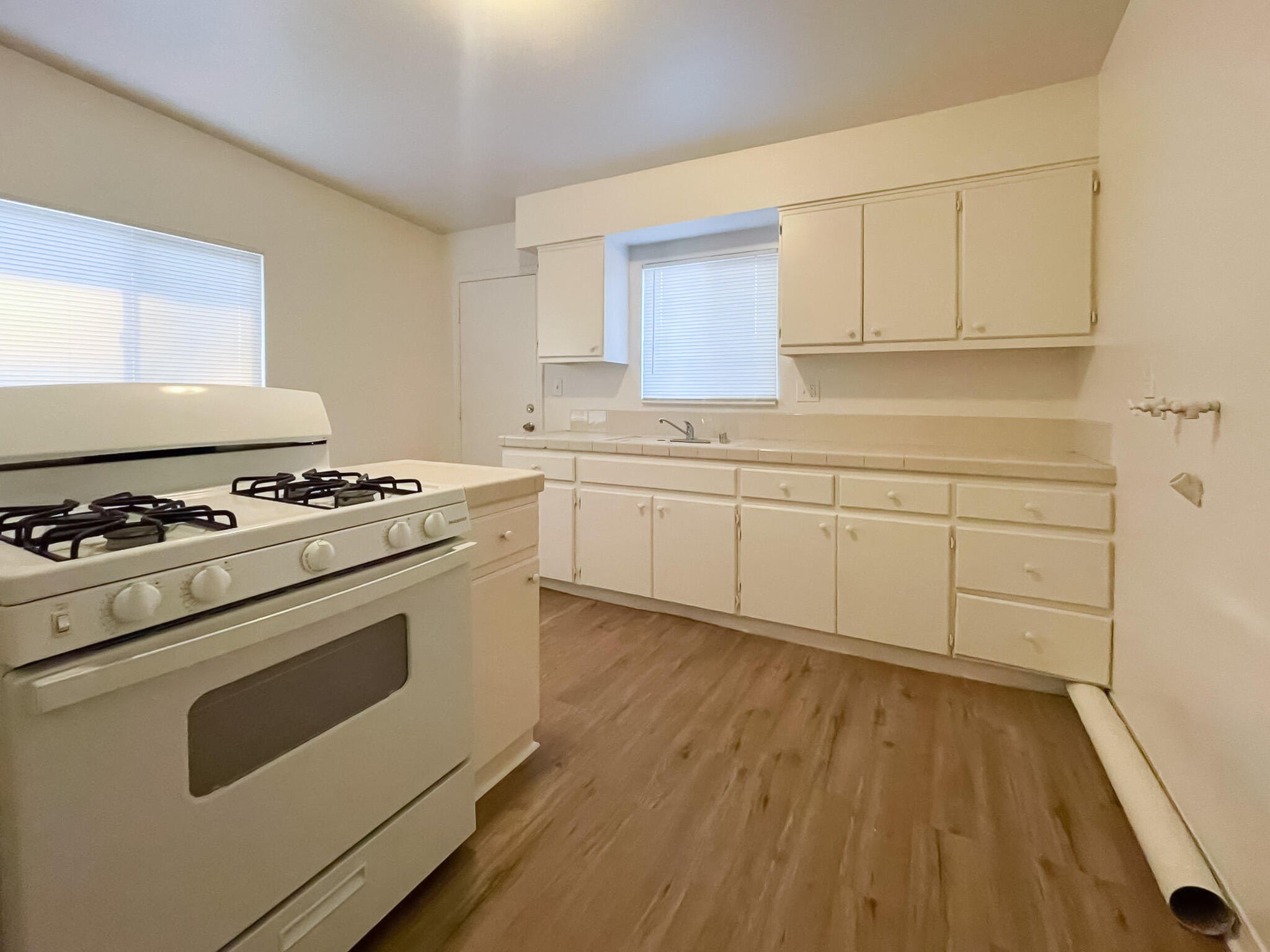 Lancaster, California, 93534, United States, 7 Bedrooms Bedrooms, ,3 BathroomsBathrooms,Residential,For Sale,1975391