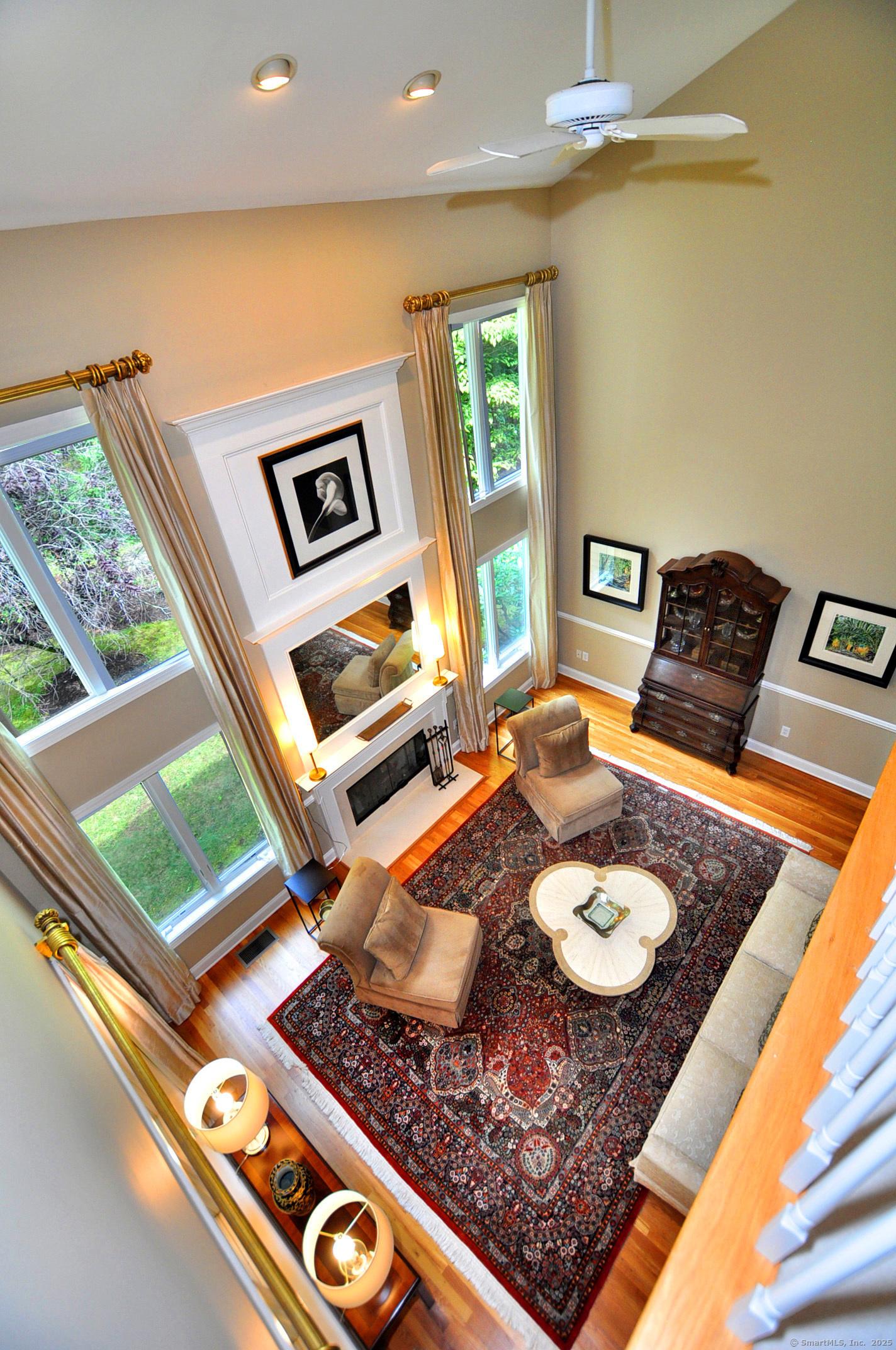Avon, Connecticut, 06001, United States, 2 Bedrooms Bedrooms, ,4 BathroomsBathrooms,Residential,For Sale,1910555