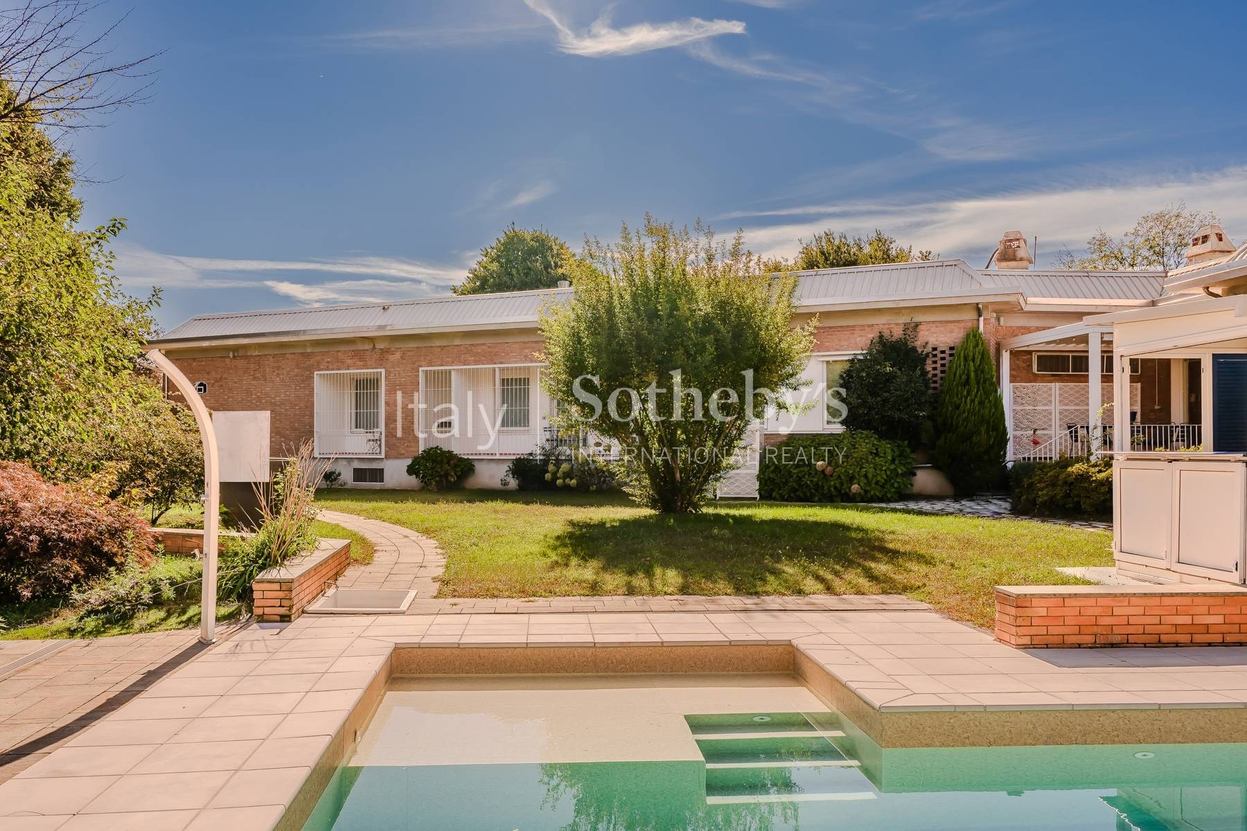  Modern villa surrounded by nature - 物件實景