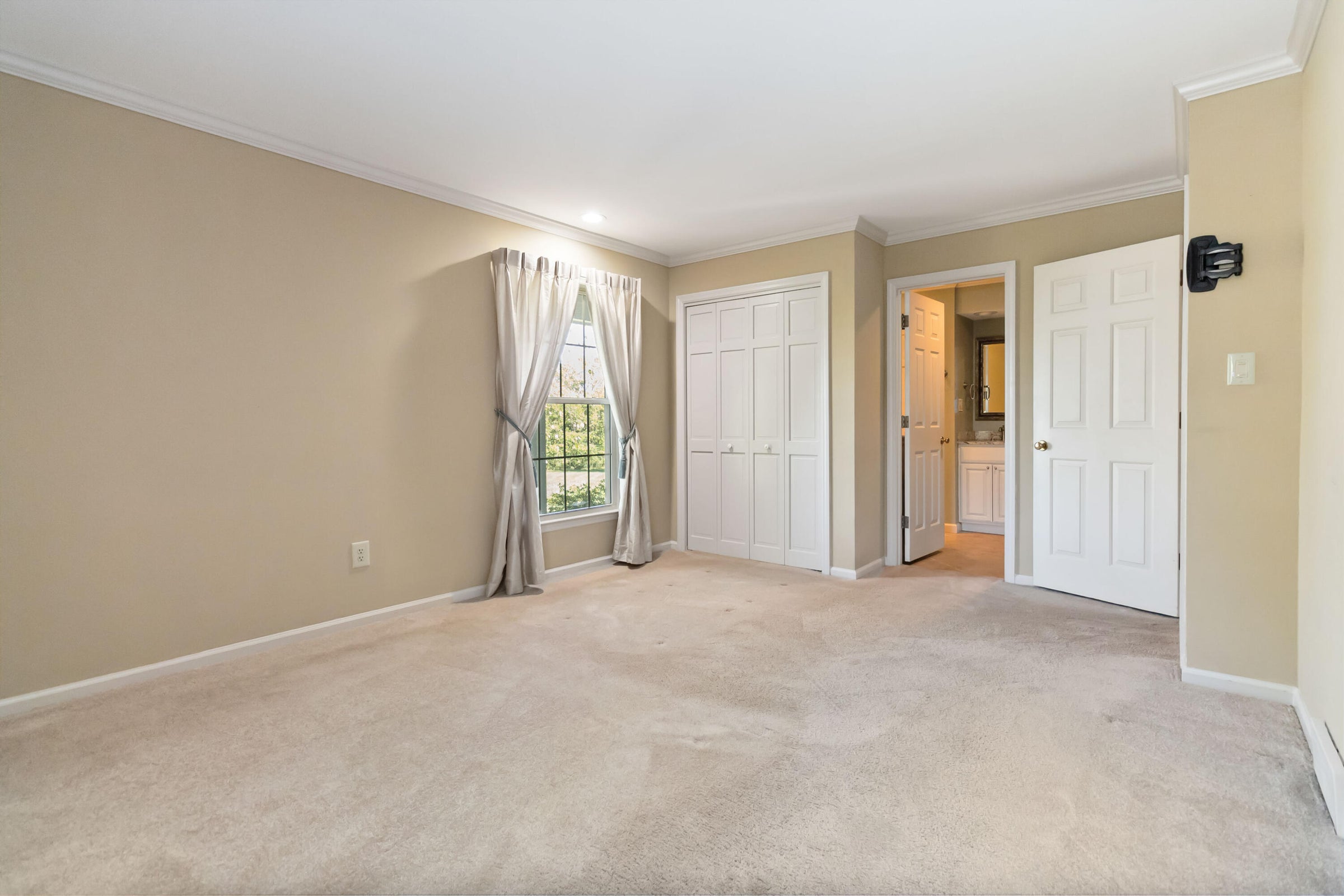 Richmond, Kentucky, 40475, United States, 4 Bedrooms Bedrooms, ,3 BathroomsBathrooms,Residential,For Sale,1977250