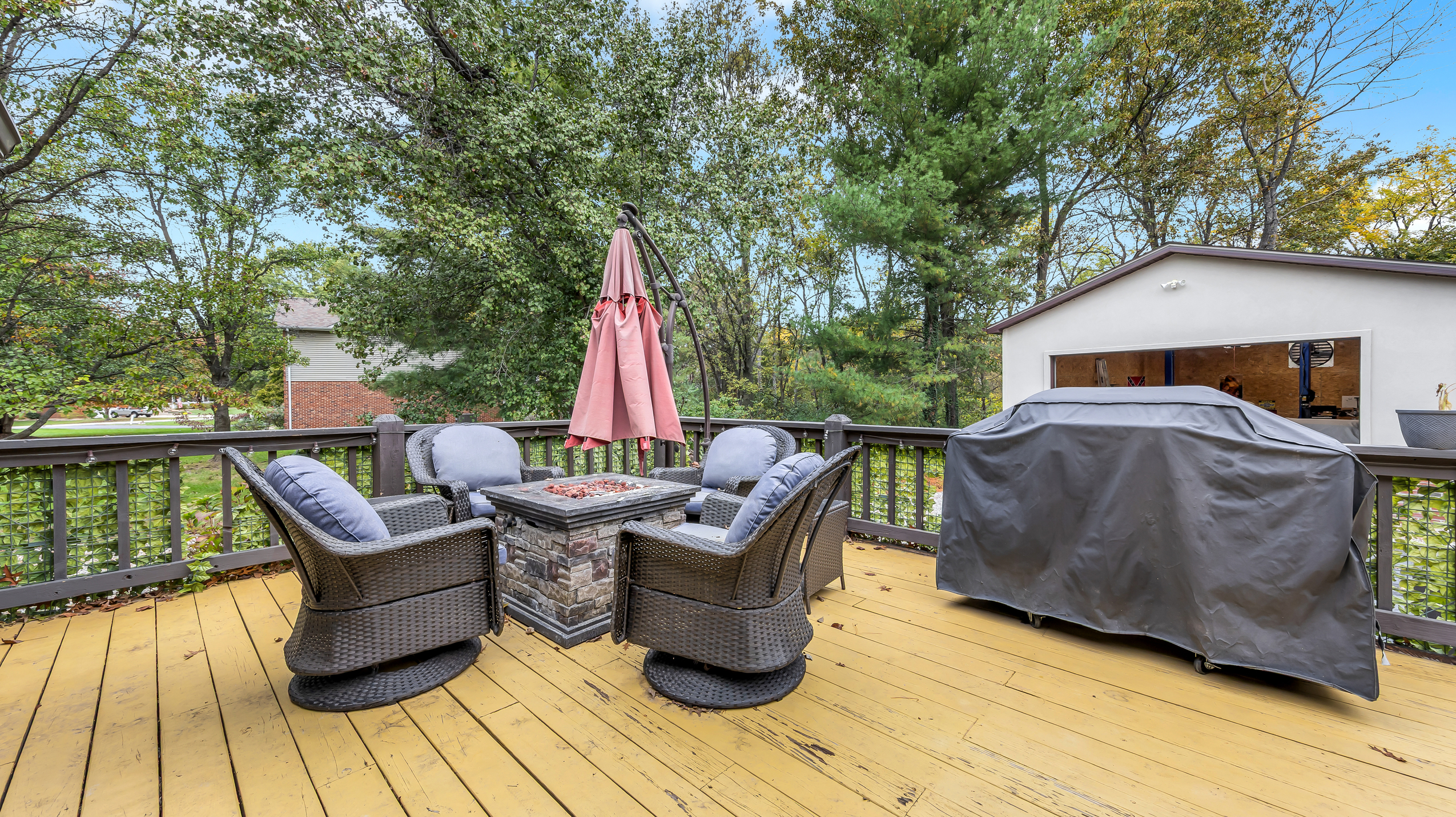 Waterloo, Illinois, 62298, United States, 3 Bedrooms Bedrooms, ,3 BathroomsBathrooms,Residential,For Sale,1986147