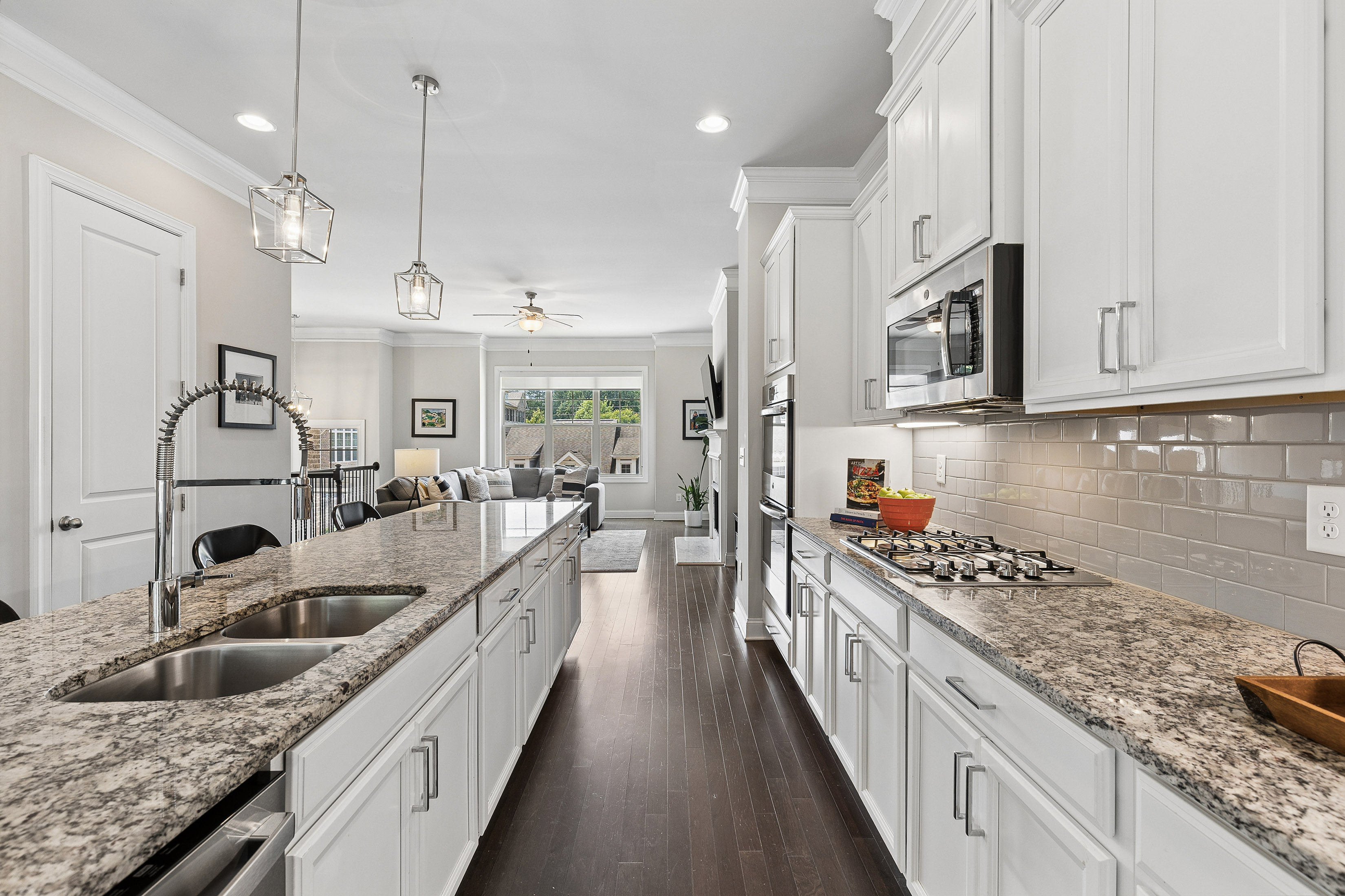  Exceptional Gated Townhome Near Vibrant Downtown Chamblee - 物件實景