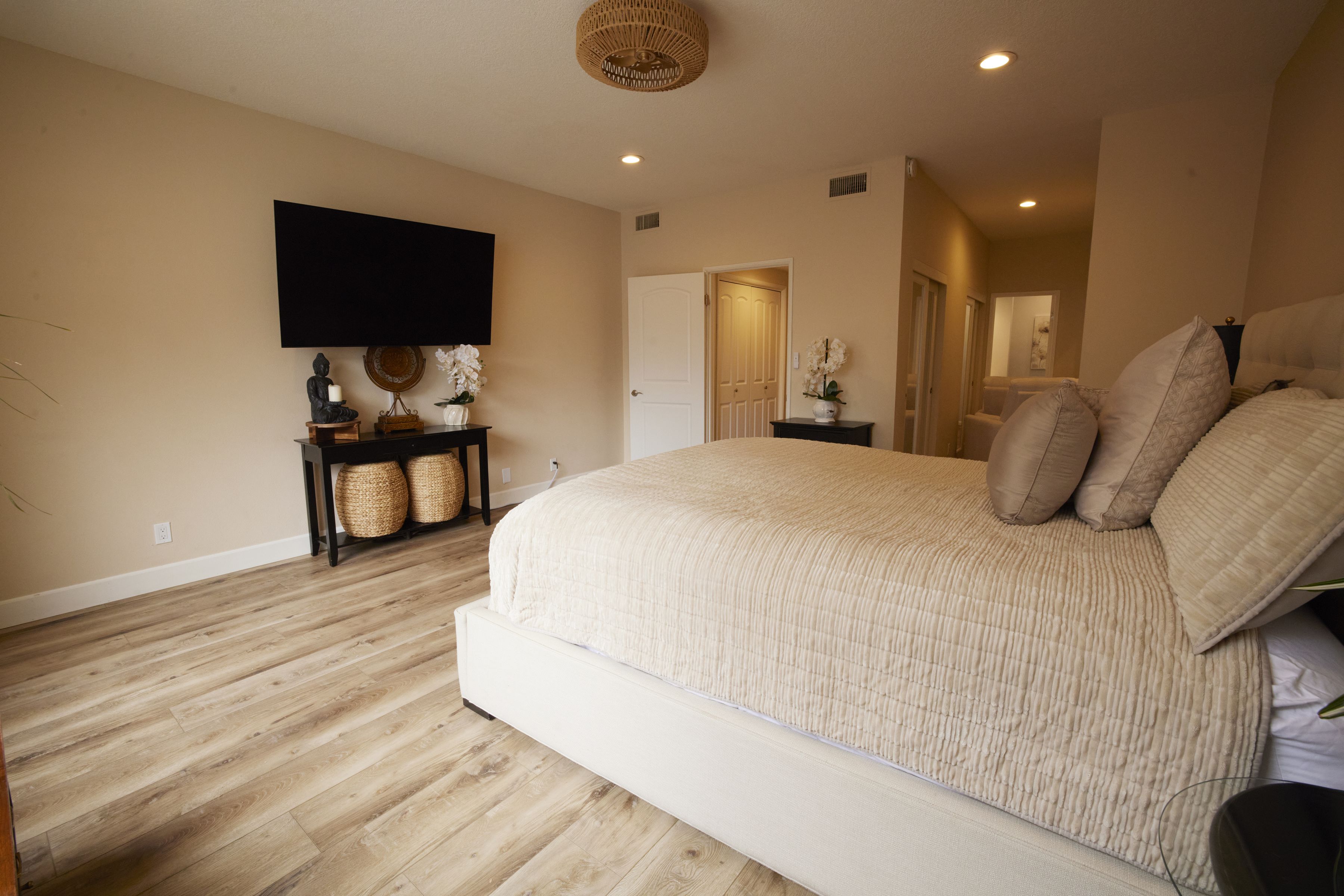  14844 Dickens Street - 物件實景