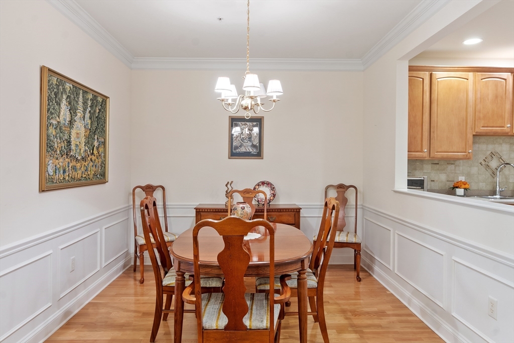 Andover, Massachusetts, 01810, United States, 2 Bedrooms Bedrooms, ,1 BathroomBathrooms,Residential,For Sale,1950822