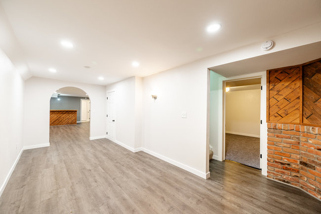 Buffalo, Wyoming, 82834, United States, 5 Bedrooms Bedrooms, ,2 BathroomsBathrooms,Residential,For Sale,1916157