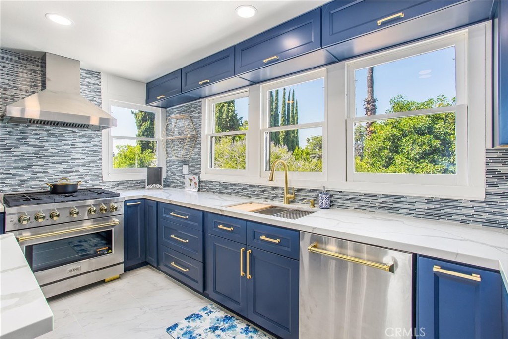 Redlands, California, 92373, United States, 5 Bedrooms Bedrooms, ,4 BathroomsBathrooms,Residential,For Sale,1982163