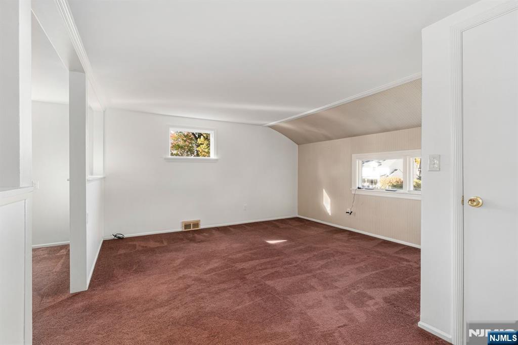 Midland Park, New Jersey, 07432, United States, 3 Bedrooms Bedrooms, ,2 BathroomsBathrooms,Residential,For Sale,1989526