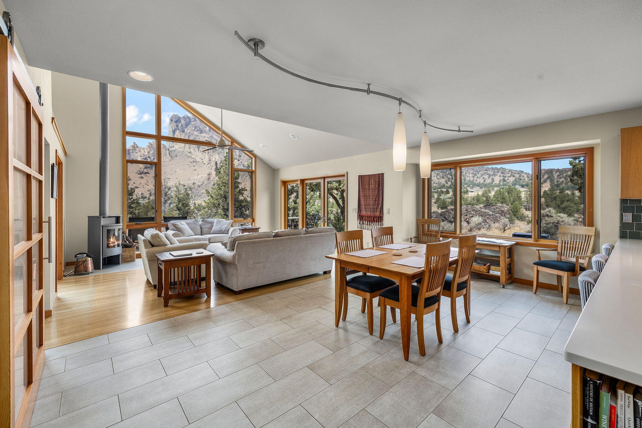 9210 NE Smith Rock Loop, Terrebonne, Oregon, 97760, United States, 2 Bedrooms Bedrooms, ,3 BathroomsBathrooms,Residential,For Sale,9210 NE Smith Rock Loop,1591545