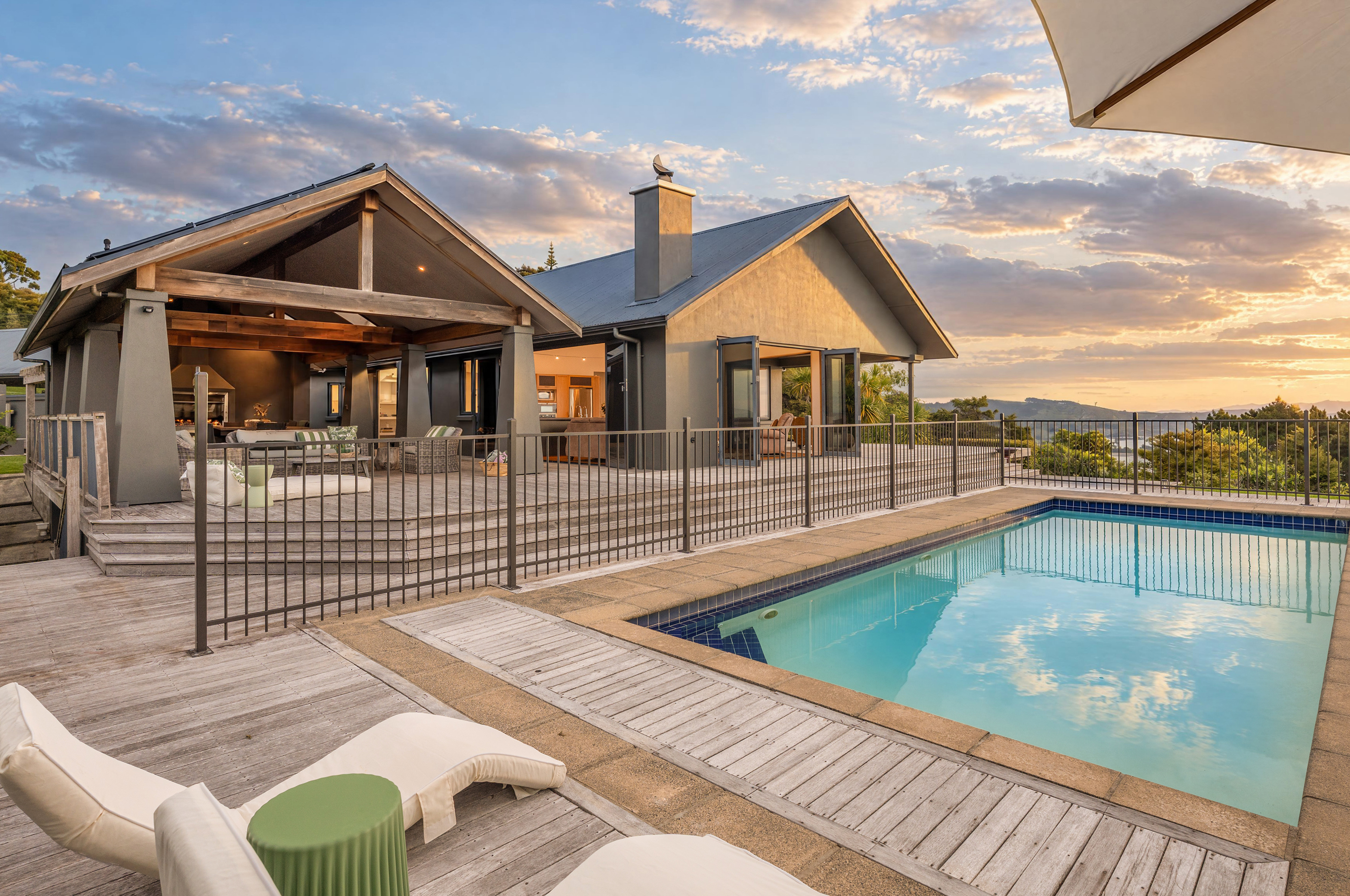 15a Te Papa Road, Kawakawa Bay, Auckland - 物件實景
