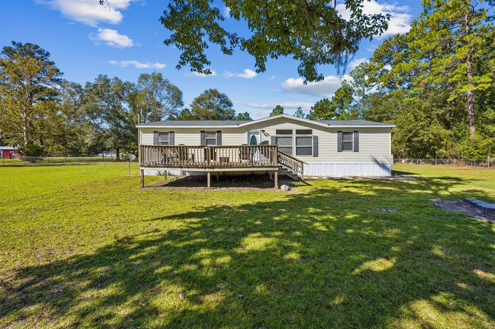 America Ln, Callahan, FL 32011