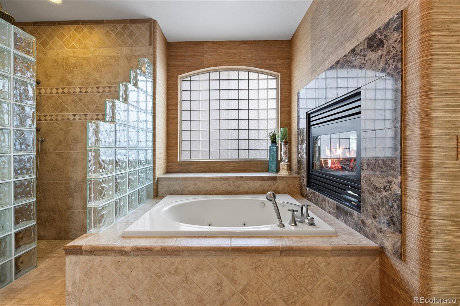Castle Pines, Colorado, 80108, United States, 5 Bedrooms Bedrooms, ,4 BathroomsBathrooms,Residential,For Sale,1849841